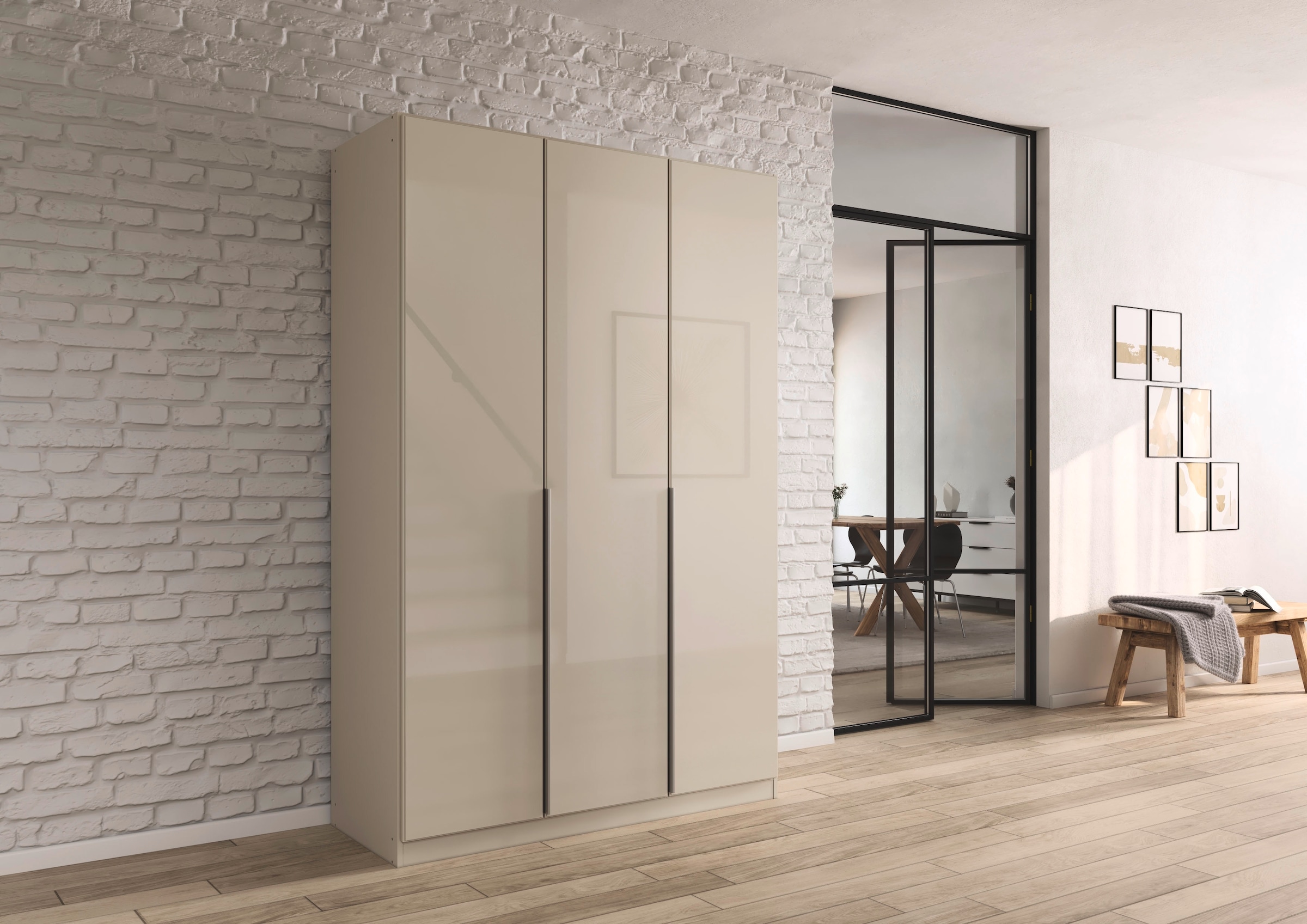 rauch Drehtürenschrank »Kleiderschrank Kleiderschränke Schrank Garderobe AGORDO mit Glasfront«, (in zwei Griff-Farben), durchdachte Innenausstattung, in 6 Breiten und 2 Höhen MADE IN GERMANY