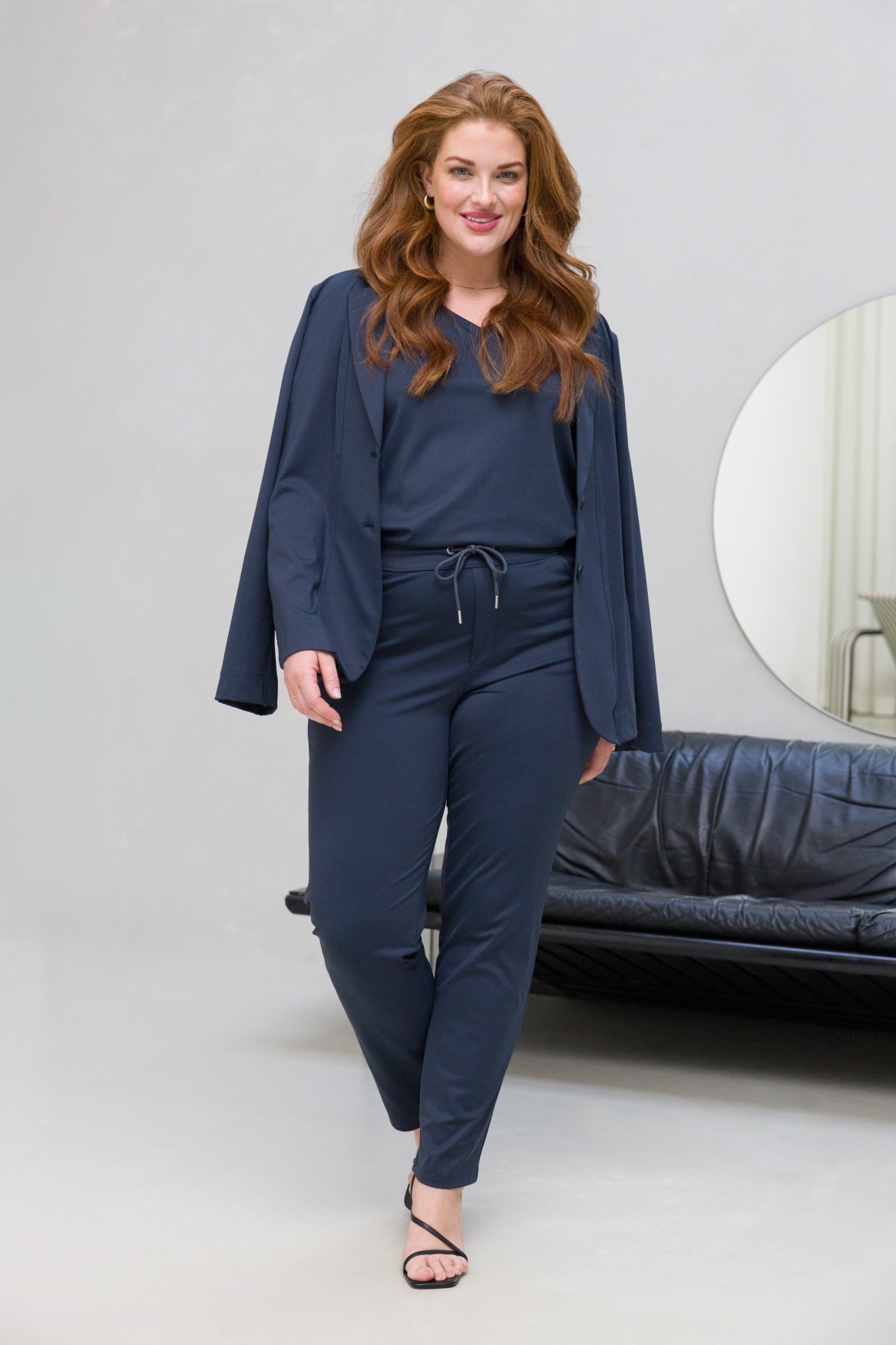 Base Level Curvy Stoffhose »Liana«, mit Stretch und Kordelzug, im Jeggings-Style