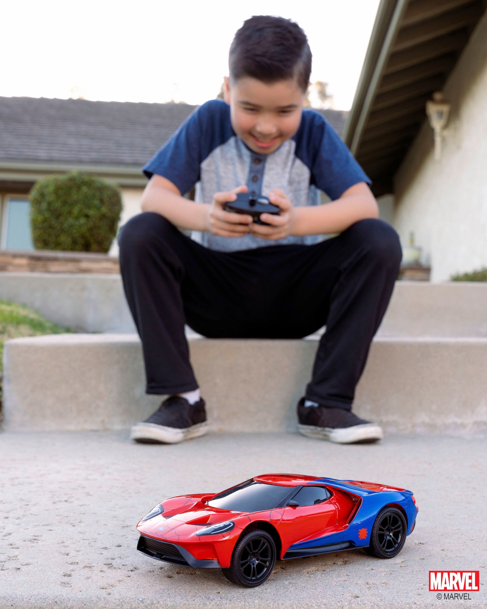 JADA RC-Auto »Marvel Spider-Man RC 2017 Ford GT, 1:16, 2,4GHz«