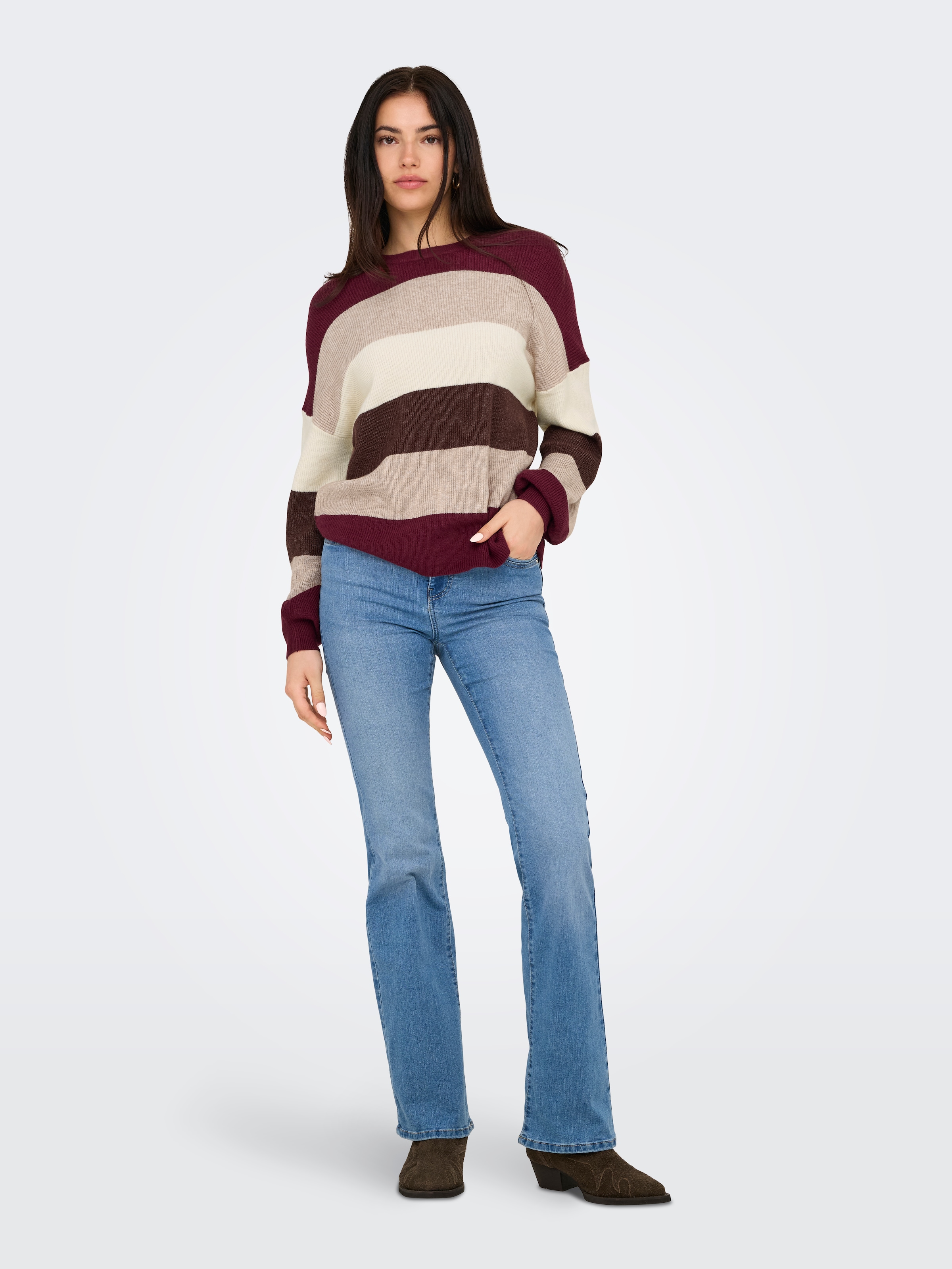 ONLY Strickpullover »ONLATIA L/S STRIPE PULLOVER KNT NOOS«, mit dem auffälligen Streifenmuster