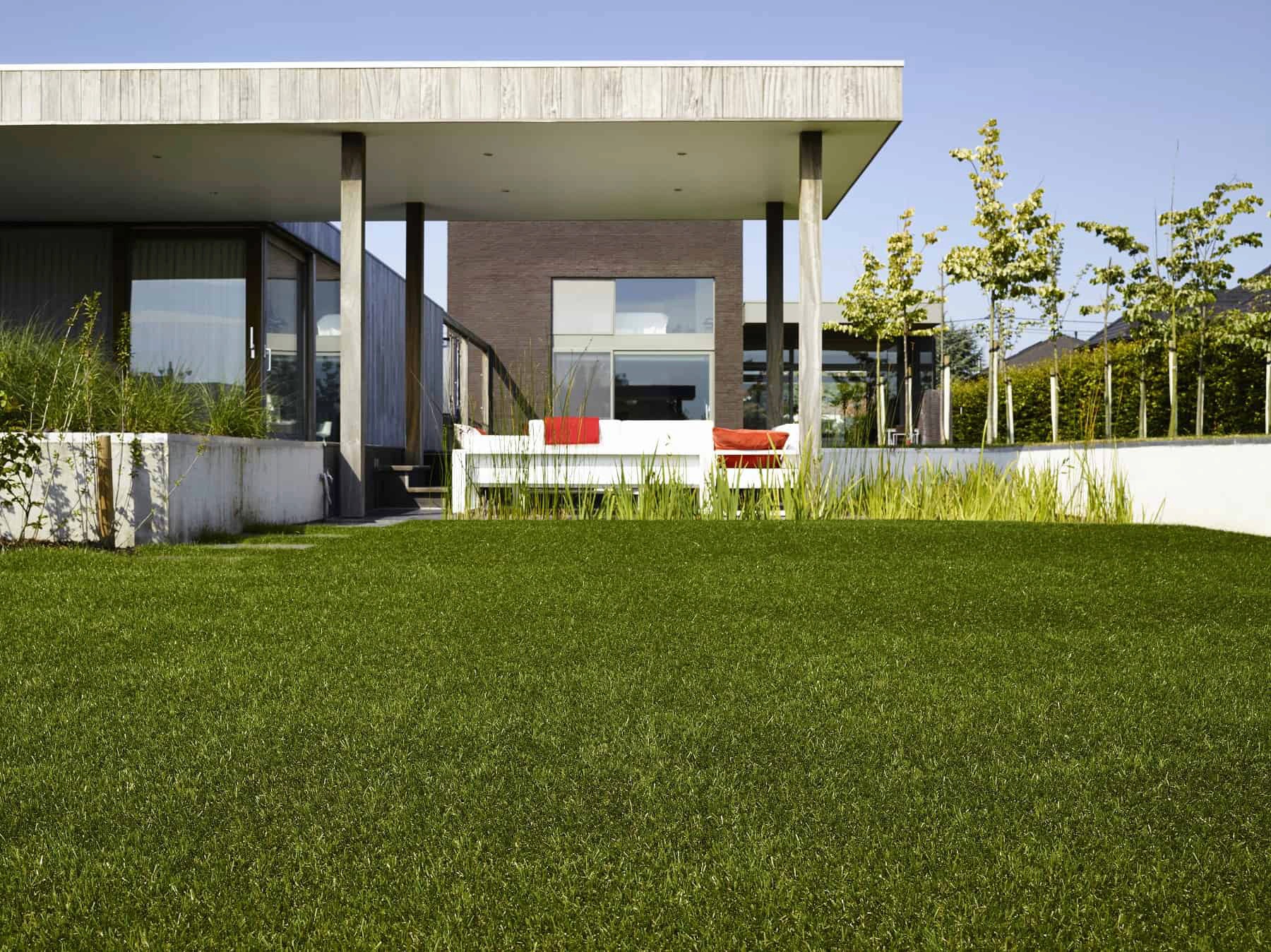 Primaflor-Ideen in Textil Kunstrasen »FORESTLAND, Made in Spain«, rechteckig, 37 mm Höhe, realistische Optik, mit Drainagefunktion, ideal für Balkon & Terrasse
