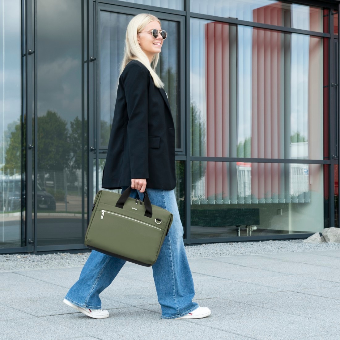 Hama Notebookrucksack »Laptoptasche (34 – 36 cm (13,3 - 14,1“), wasserabweisend, gepolstert)« extralanger Reißverschluss