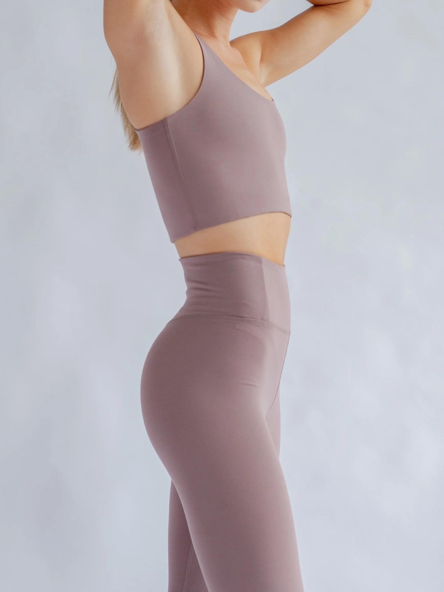 GIRLFRIEND COLLECTIVE Chinohose »Girlfriend Collective Trousers High-rise«