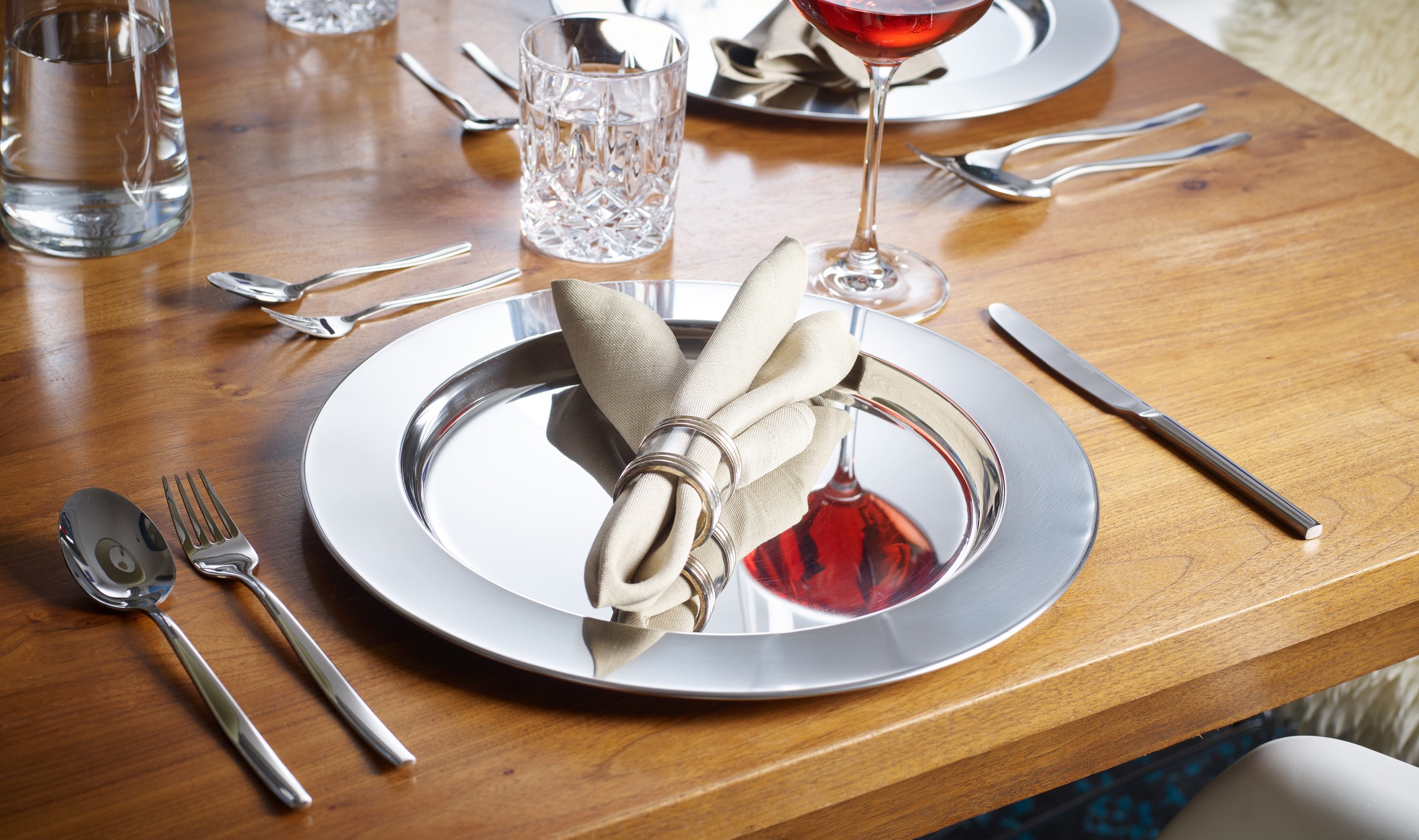 ECHTWERK Platzteller »Shiny« Servierteller Set aus hochwertigem Edelstahl, Dekoteller, Ø 33,2 cm