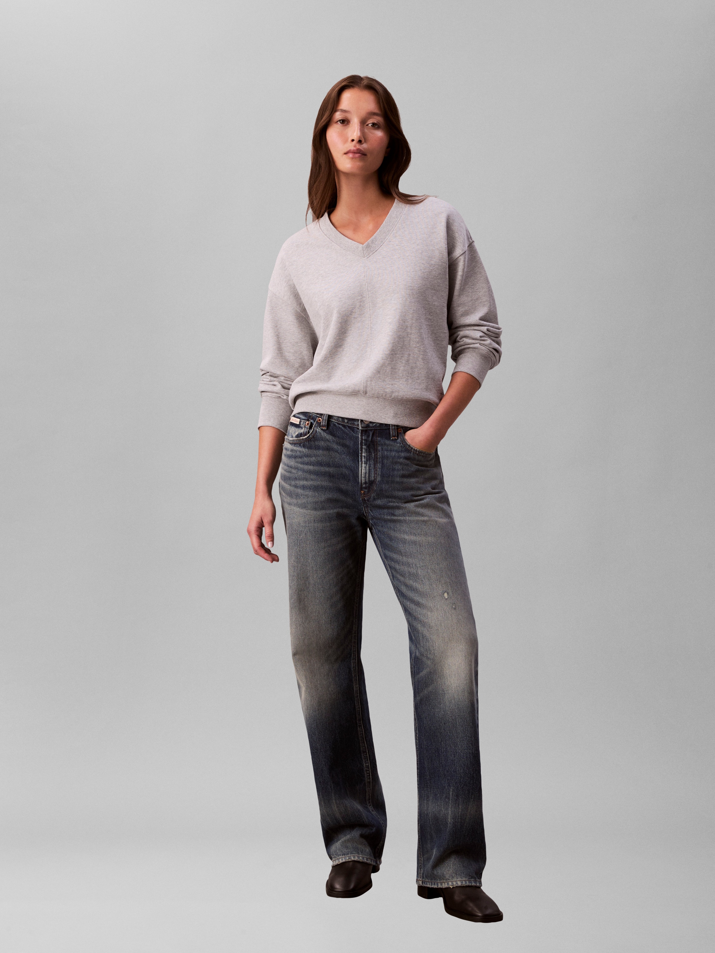 Calvin Klein Jeans Sweatshirt , Regular fit mit V-Ausschnitt
