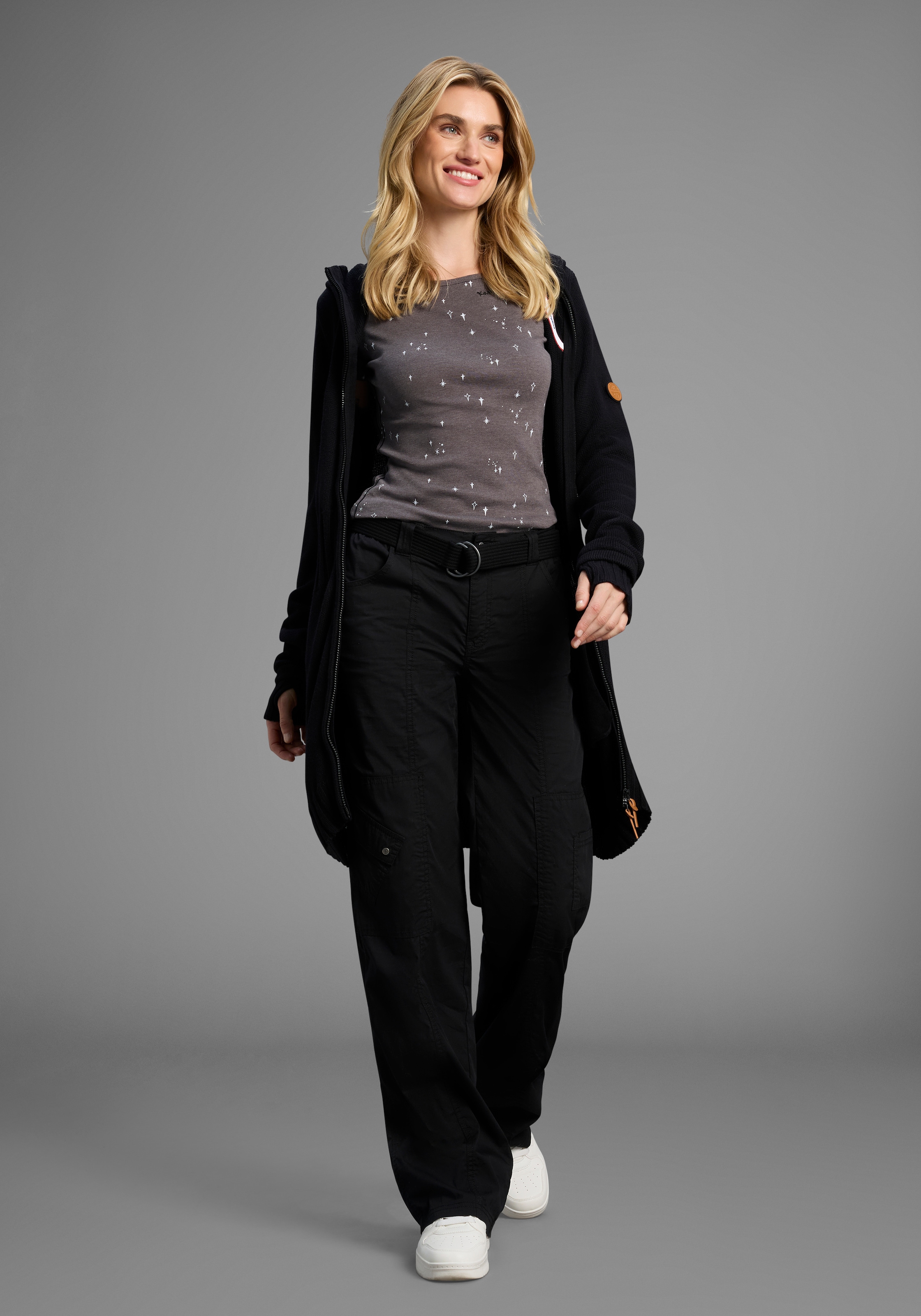 KangaROOS T-Shirt Kurzarm,  sehr figurbetont,  mit Kontrastnaht