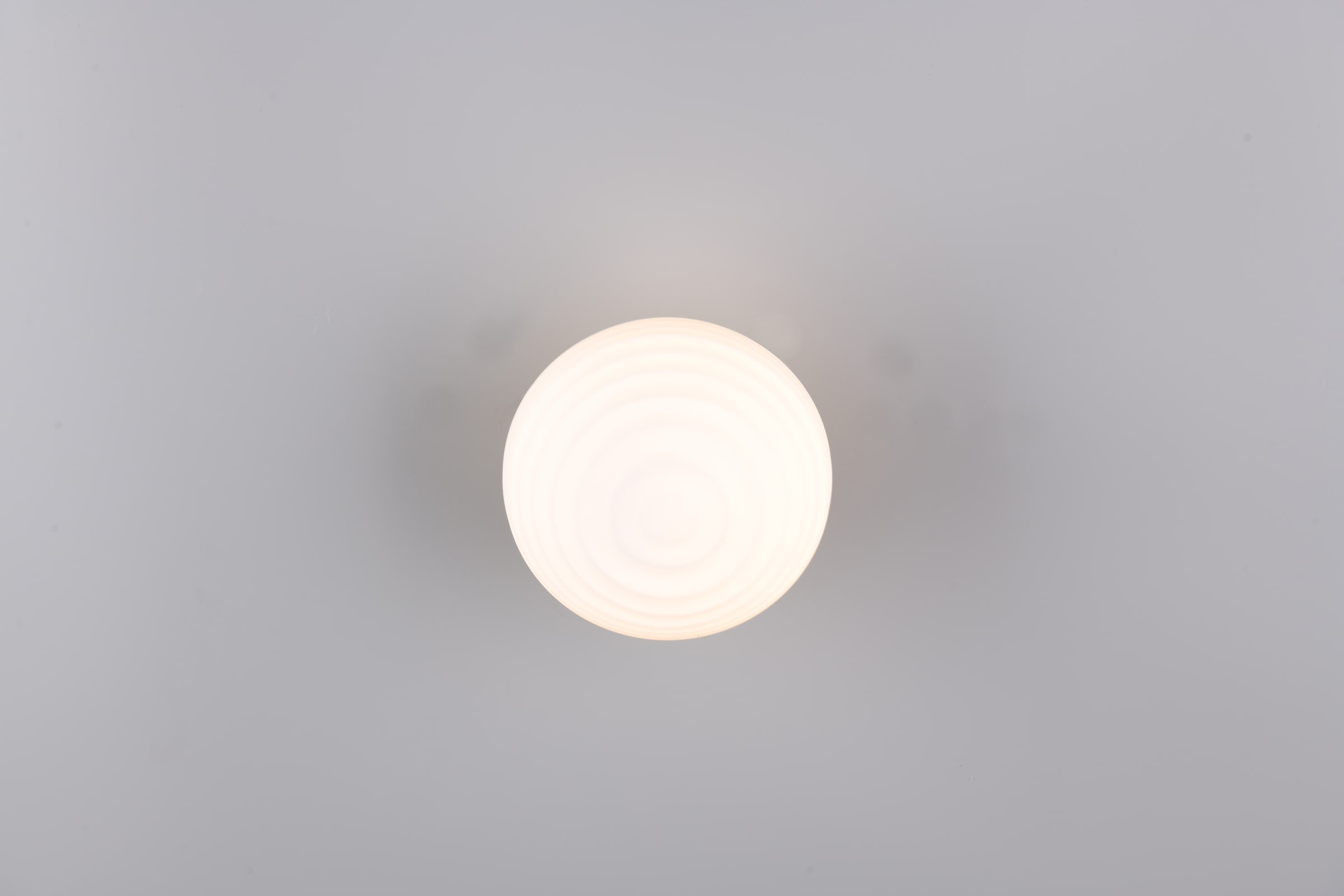 REALITY Leuchten LED Wandleuchte »EARL, runde Akku Wandlampe mit Touchdimmer, USB-Anschluss Ø 15,5cm«, 1 flammig, Leuchtmittel LED-Board | LED fest integriert, Akku Wandlampe Glasschirm, einfache Wandbefestigung, Tiefe 15 cm