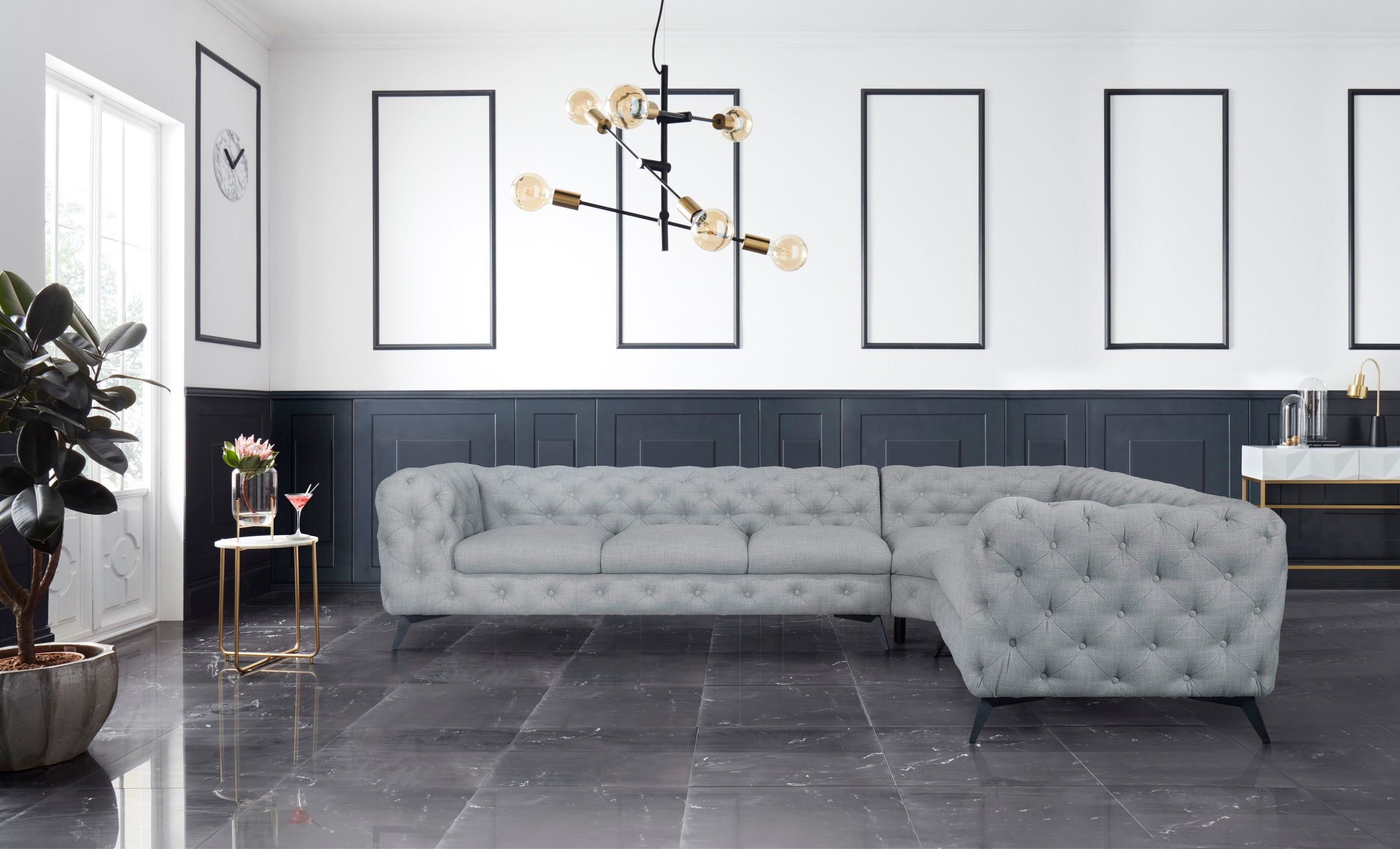Leonique Chesterfield-Sofa »Ecksofa GLYNIS L-Form mit Wellenunterfederung, Maße B/T/H 323/264/75cm«, aufwändige Knopfheftung, moderne Chesterfield Optik, Fußfarbe wählbar