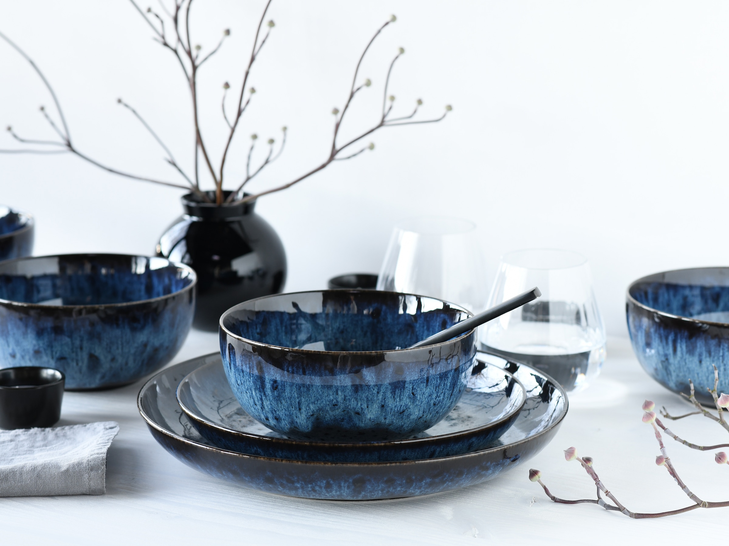 CreaTable Teller-Set »Allround Magic Blue, Tellerset, 12-tlg.« Moderne Coupeform, Reaktivglasur