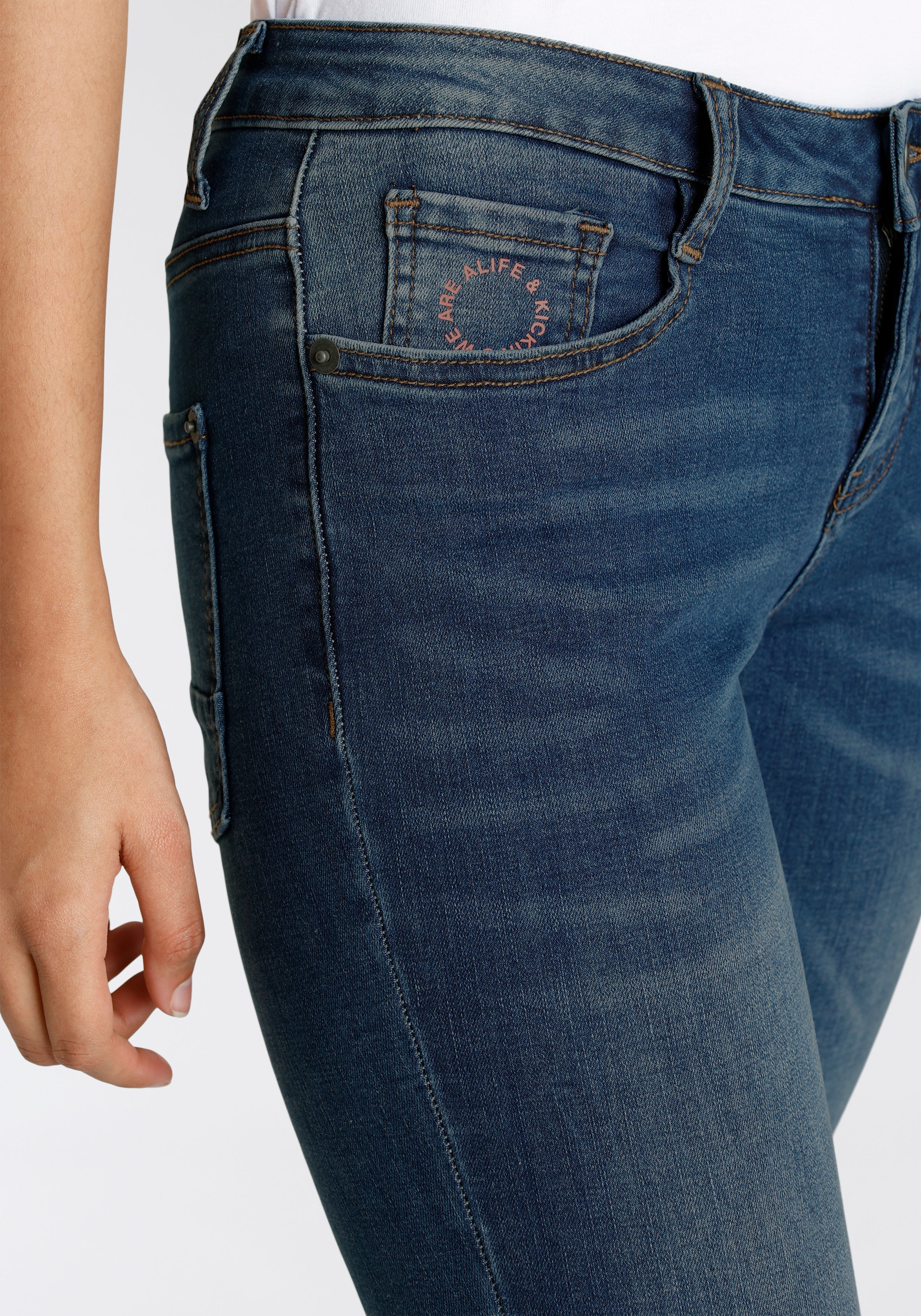 Alife & Kickin Low-rise-Jeans »NolaAK«