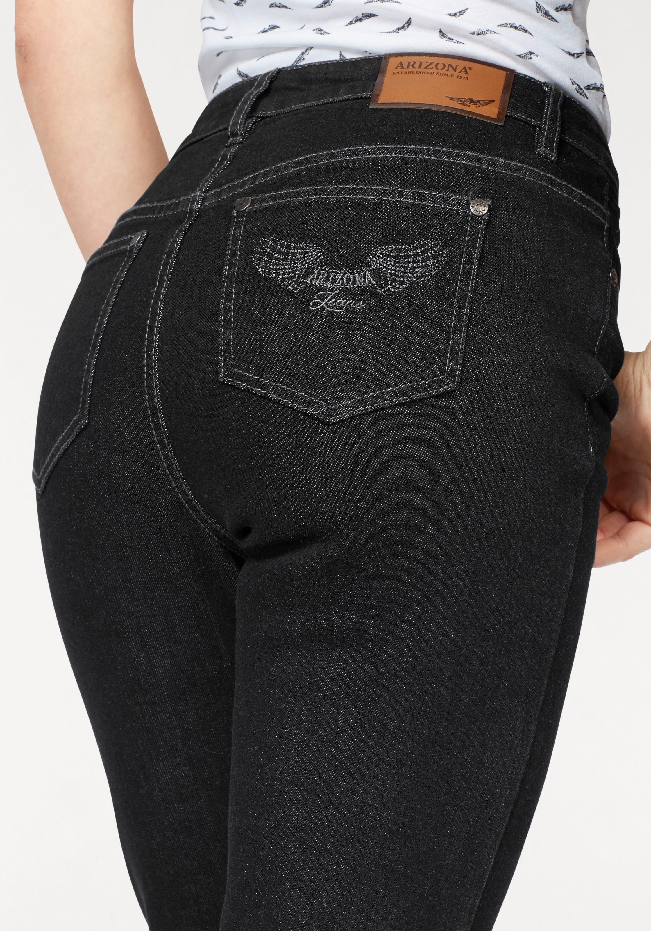 Arizona Bootcut-Jeans »Comfort-Fit«, ausgestellte Beinform, mit Eingrifftaschen, High-Waist