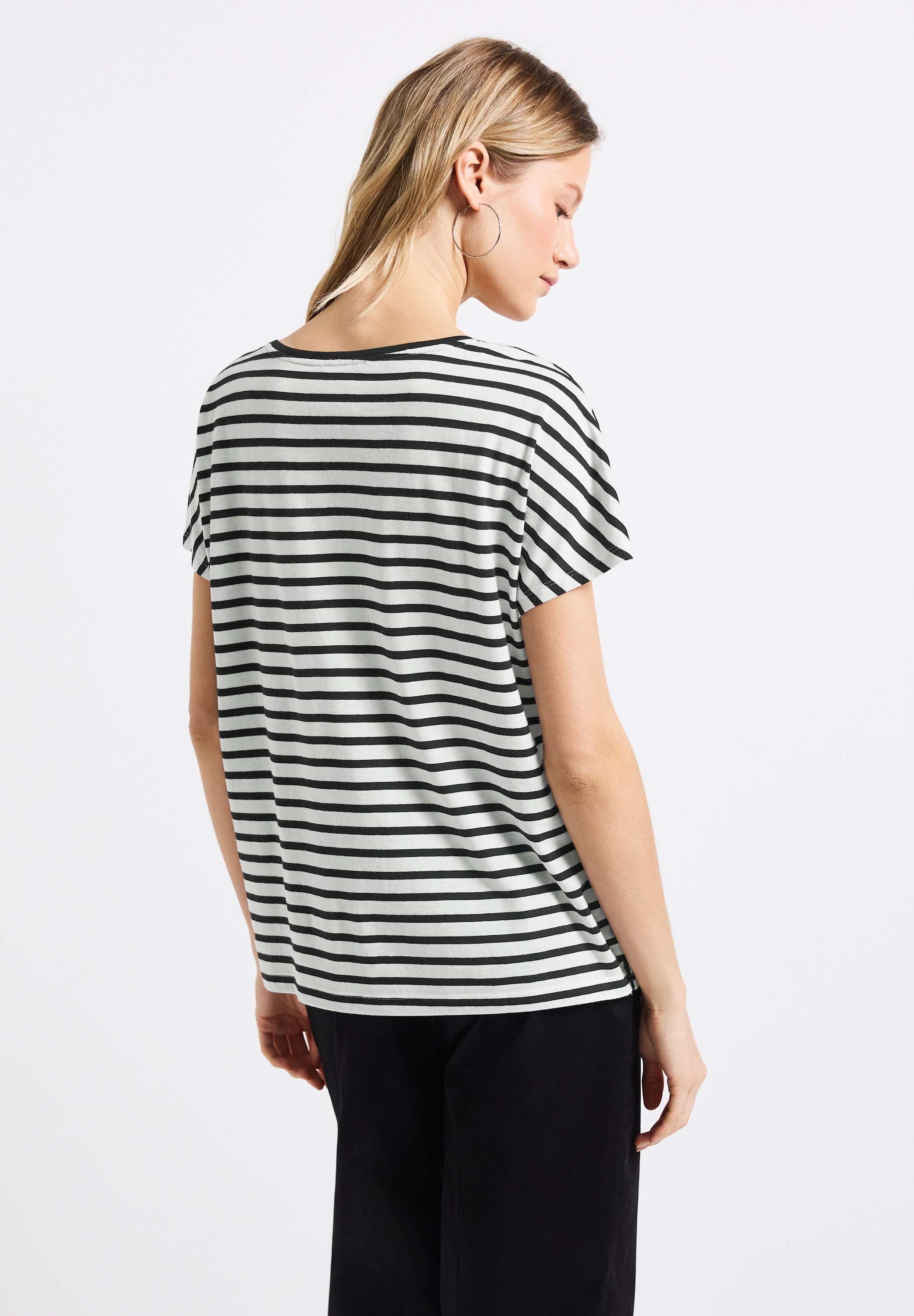 STREET ONE Kurzarmshirt, im Streifen-Look mit Wording