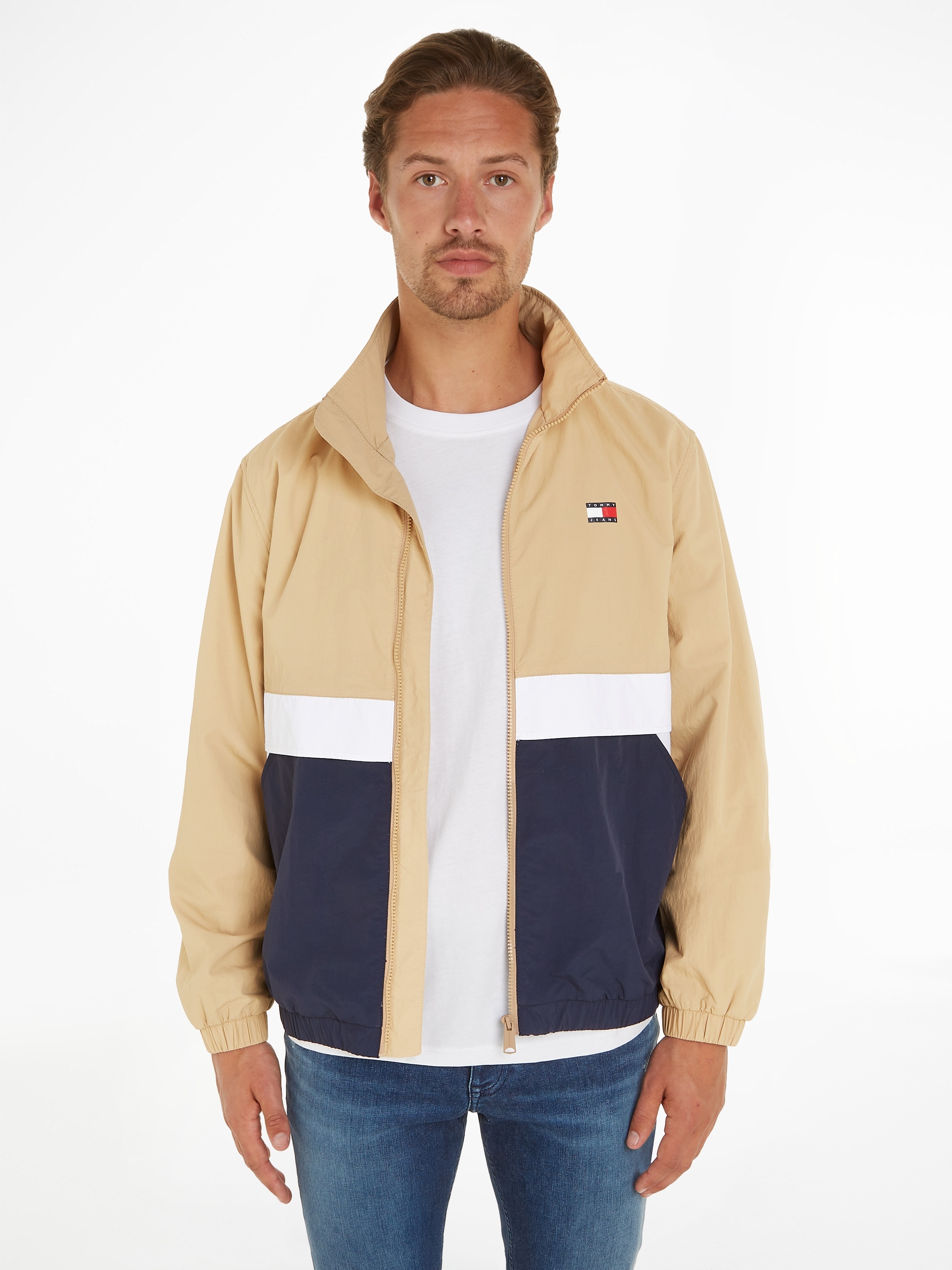 Tommy Jeans Anorak »TJM ESSENTIAL COLORBLOCK JACKET«, mit hohem Stehkragen