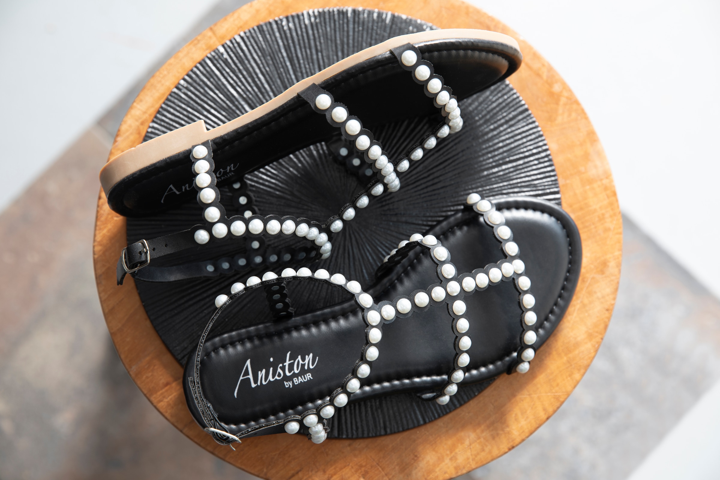 Aniston SHOES Riemchensandale, Sommerschuh, Sandale, Blockabsatz, Zierperlen - NEUE KOLLEKTION