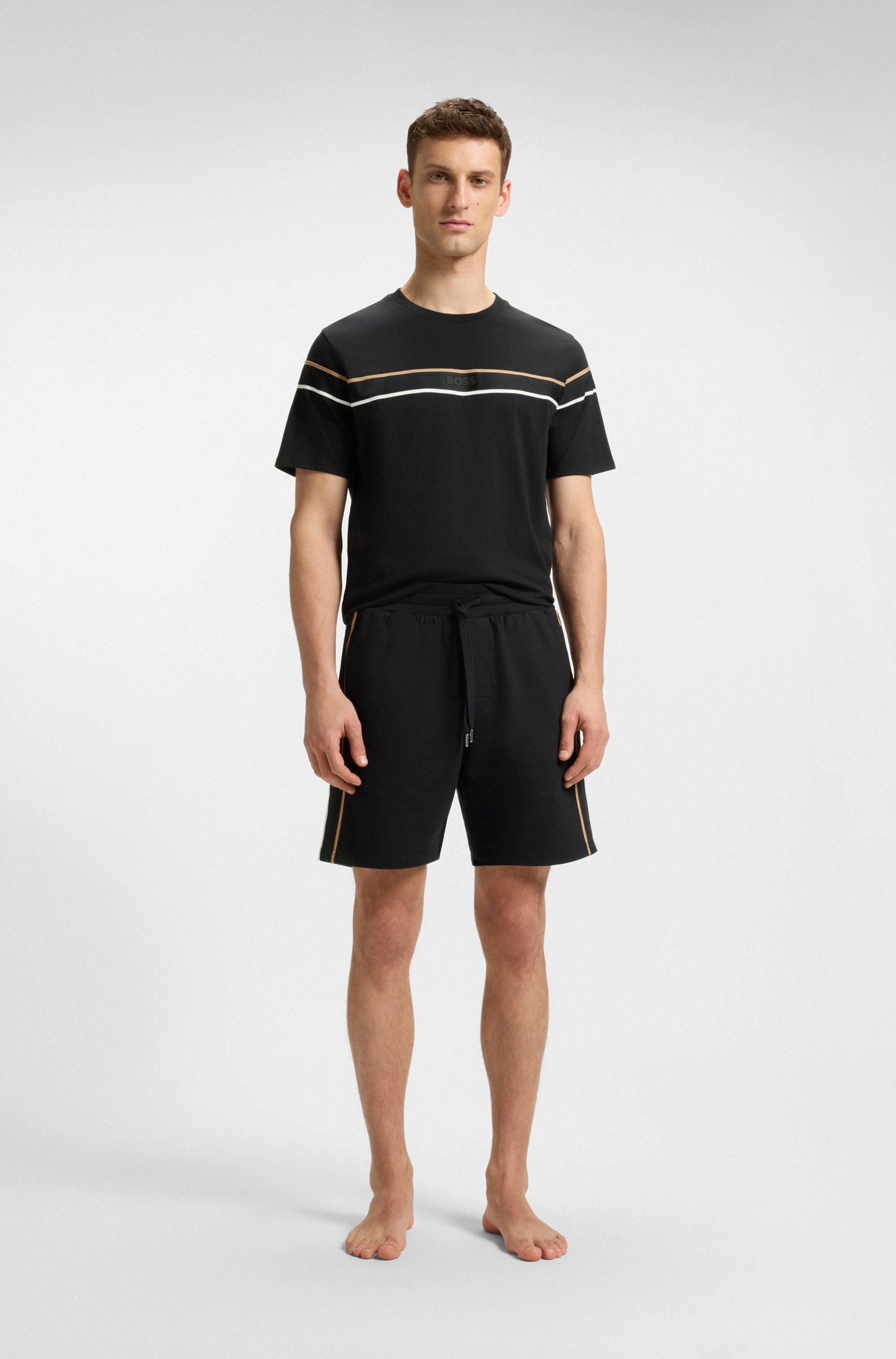 BOSS Sweatshorts »ICONIC«, mit Tunnelzug und Tape-Details