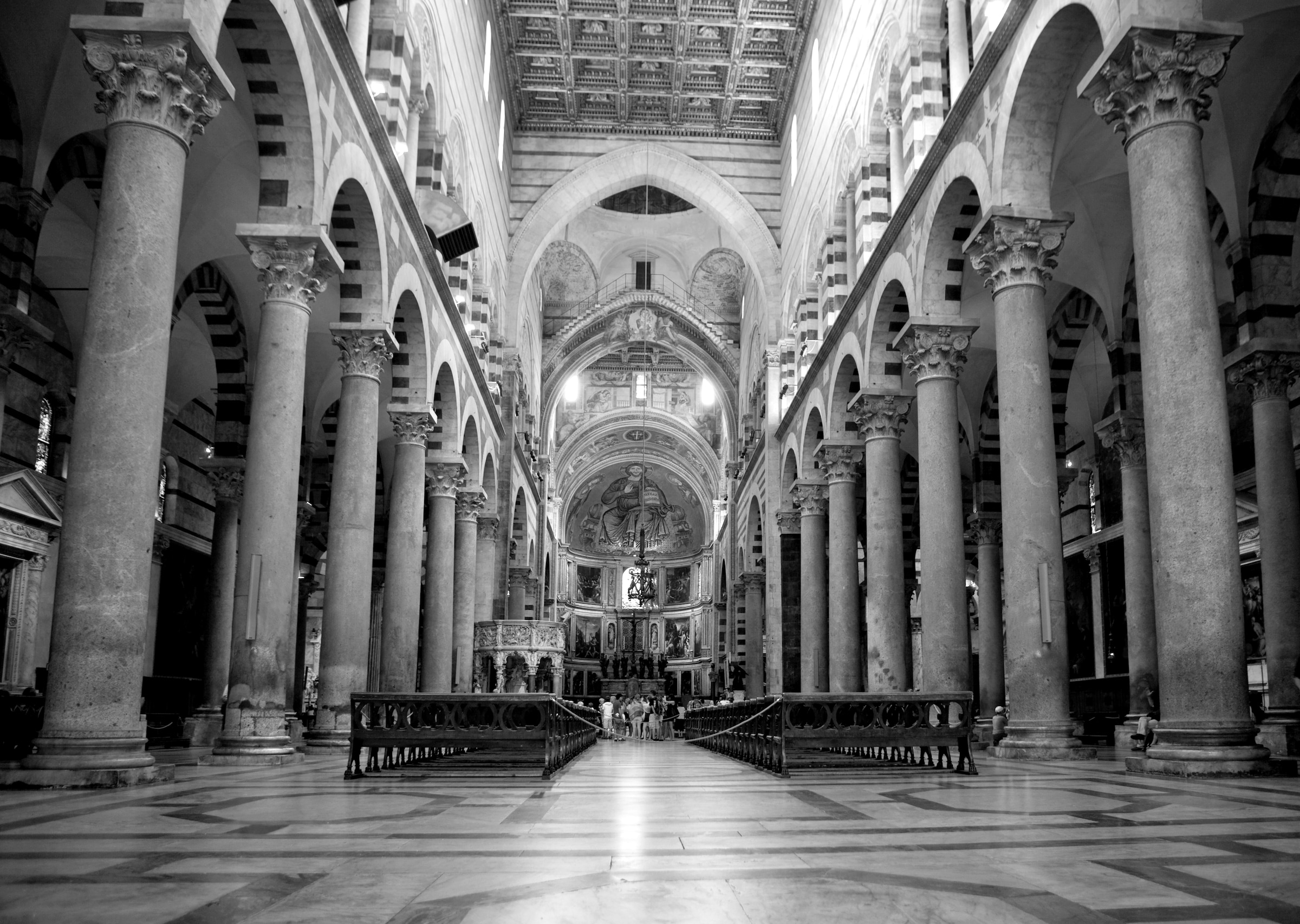 Papermoon Fototapete »Kirche, Altar, Gotteshaus Schwarz & Weiß« günstig online kaufen