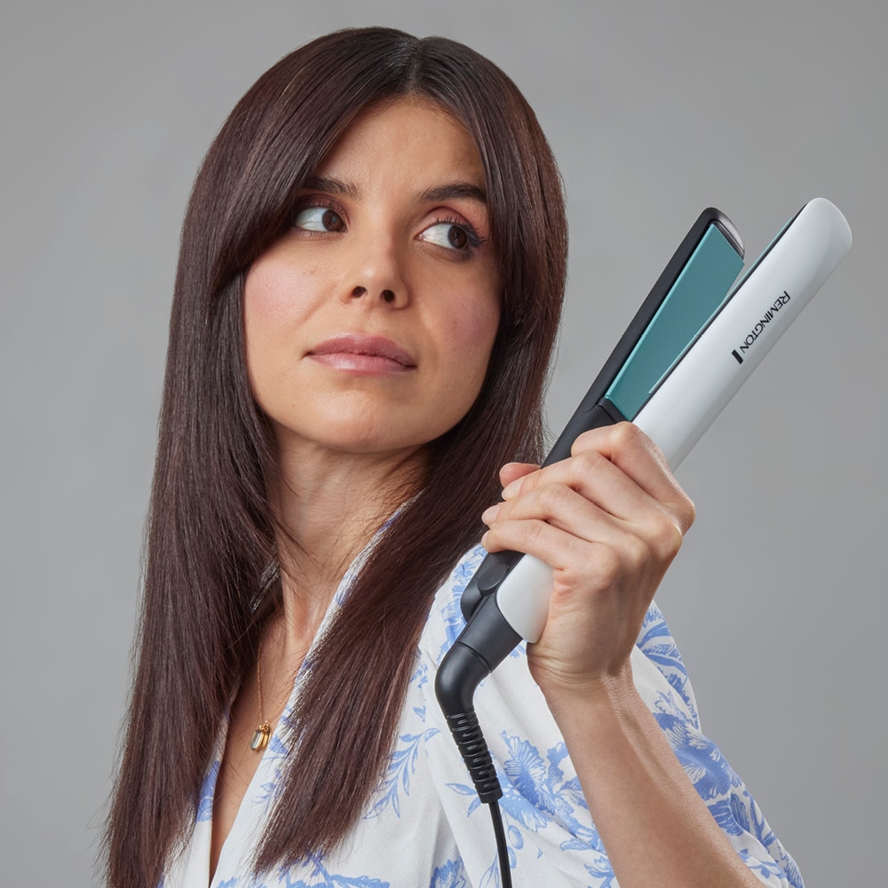 Remington Glätteisen »S8500 Shine Therapy«, Keramik-Beschichtung, Shine-Therapy Technologie, breite Stylingplatten, LCD Display