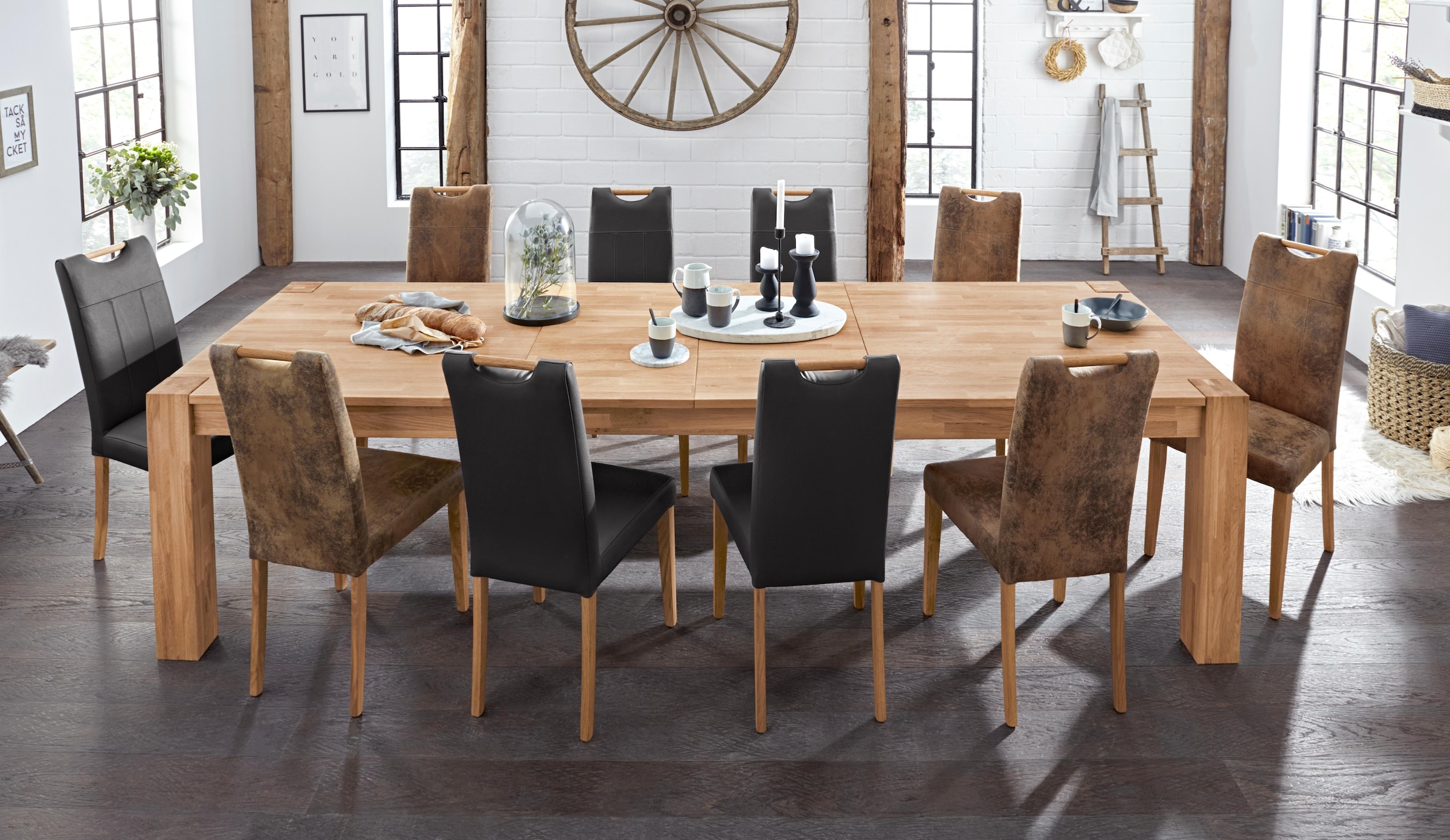 Home affaire Esszimmerstuhl »Roberta Polsterstuhl, Gestell Eiche massiv«, (Set), 2 St., Luxus-Microfaser Vintageoptik, Bezug aus strapazierfähiger Microfaser