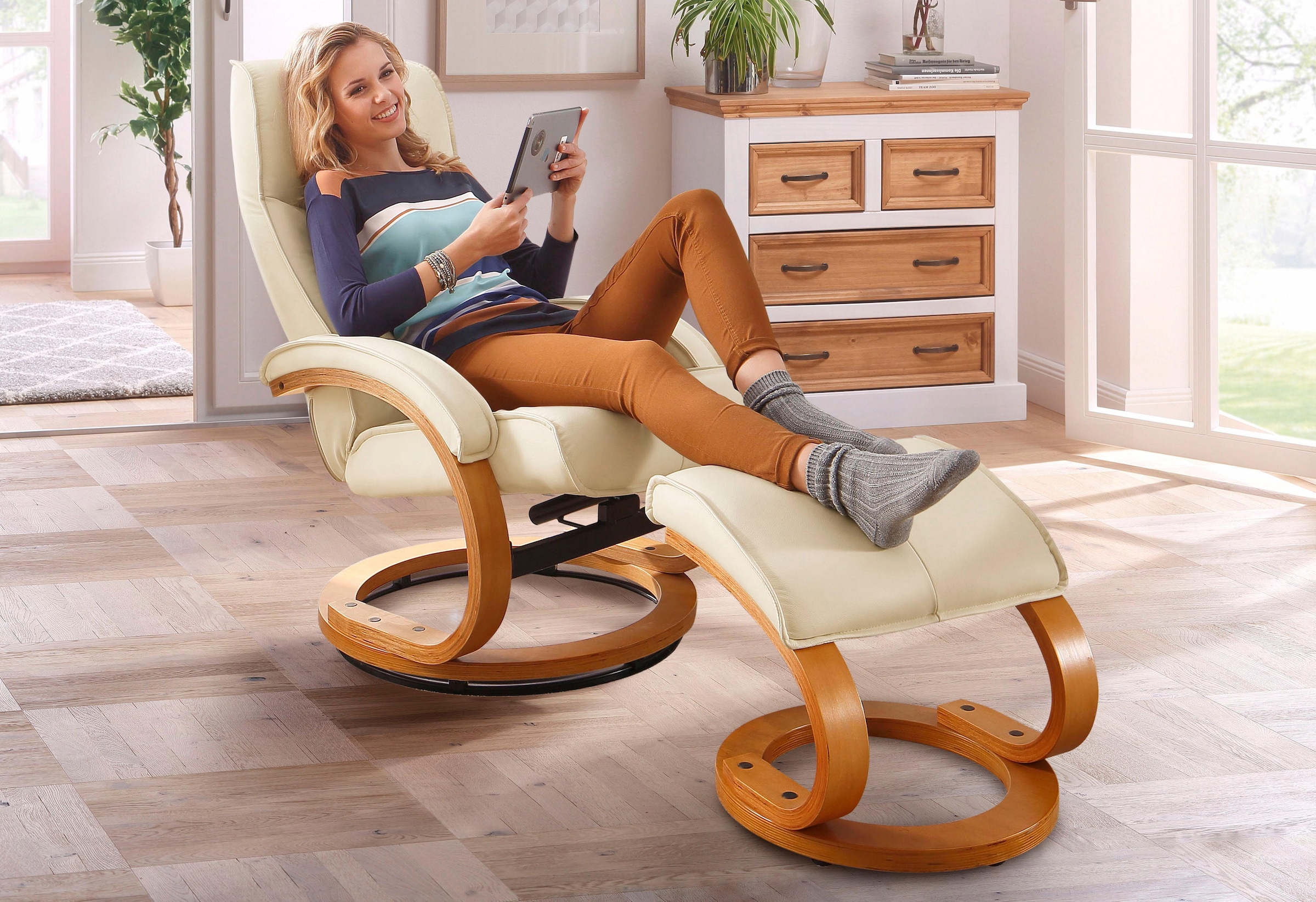 Home affaire Relaxsessel »Paris, TV-Sessel mit Hocker und manueller Liegefunktion«, (Set, 2 St., bestehend aus Sessel und Hocker), Set (Sessel und Hocker), Dreh- und Kippfunktion, NaturLEDER®