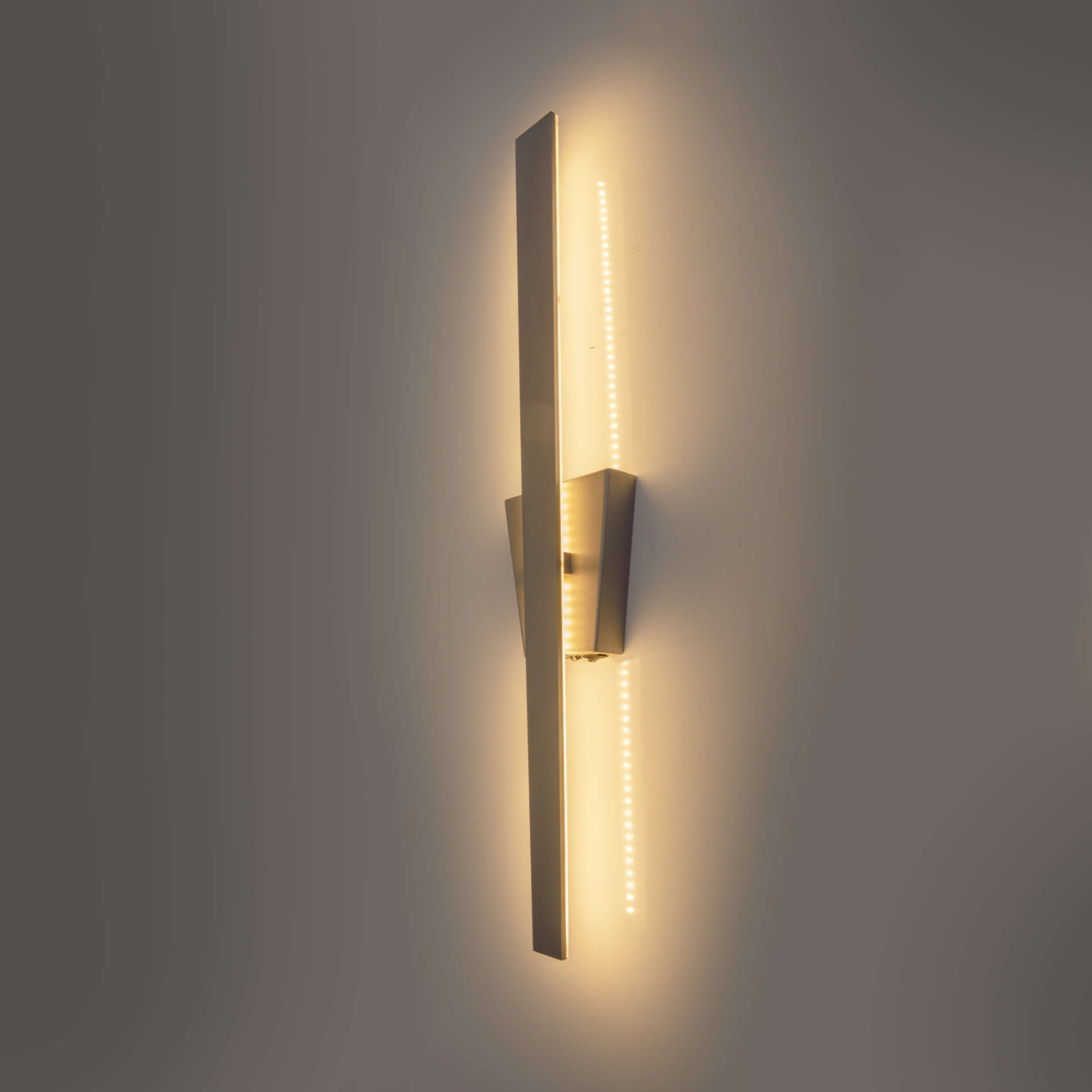 näve LED Wandleuchte »"TREVOR"«, 1 flammig, nickel-matt, trapezförmiger Bal günstig online kaufen