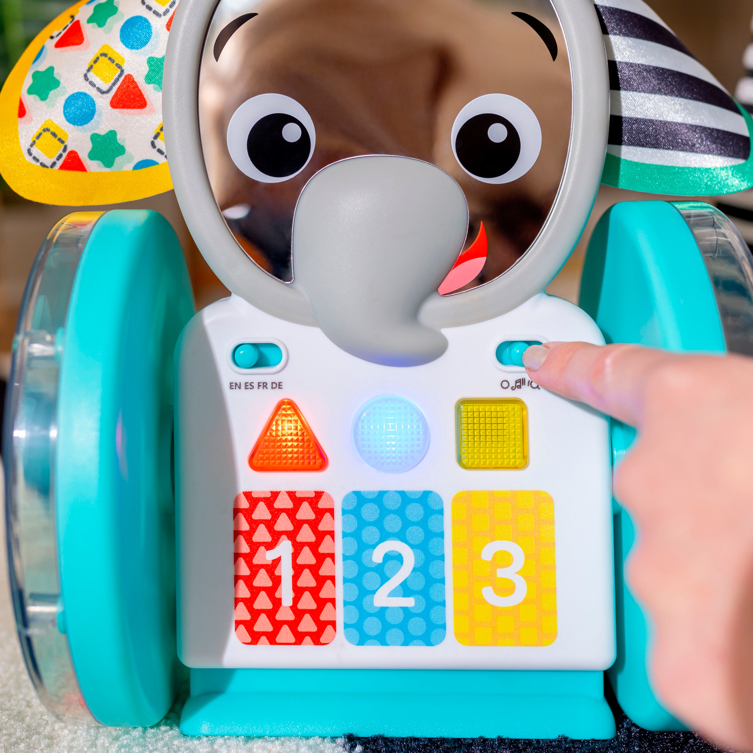 Baby Einstein Lernspielzeug »Chase & Tap Earl Interactive Crawling Toy«