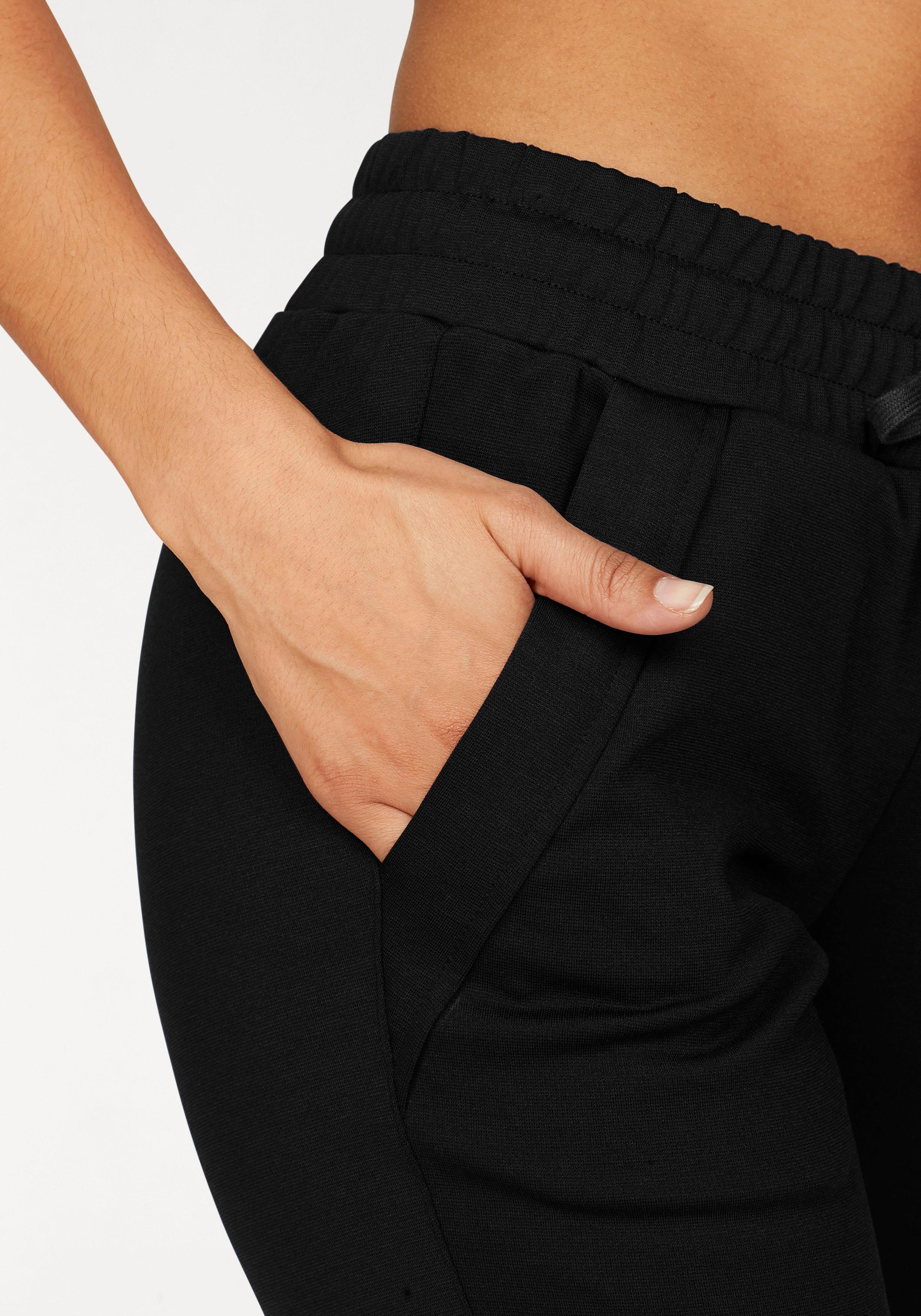 Bench. Loungewear Relaxhose  mit schmalem Bein und Zipper am Saum, Loungewear, Loungeanzug