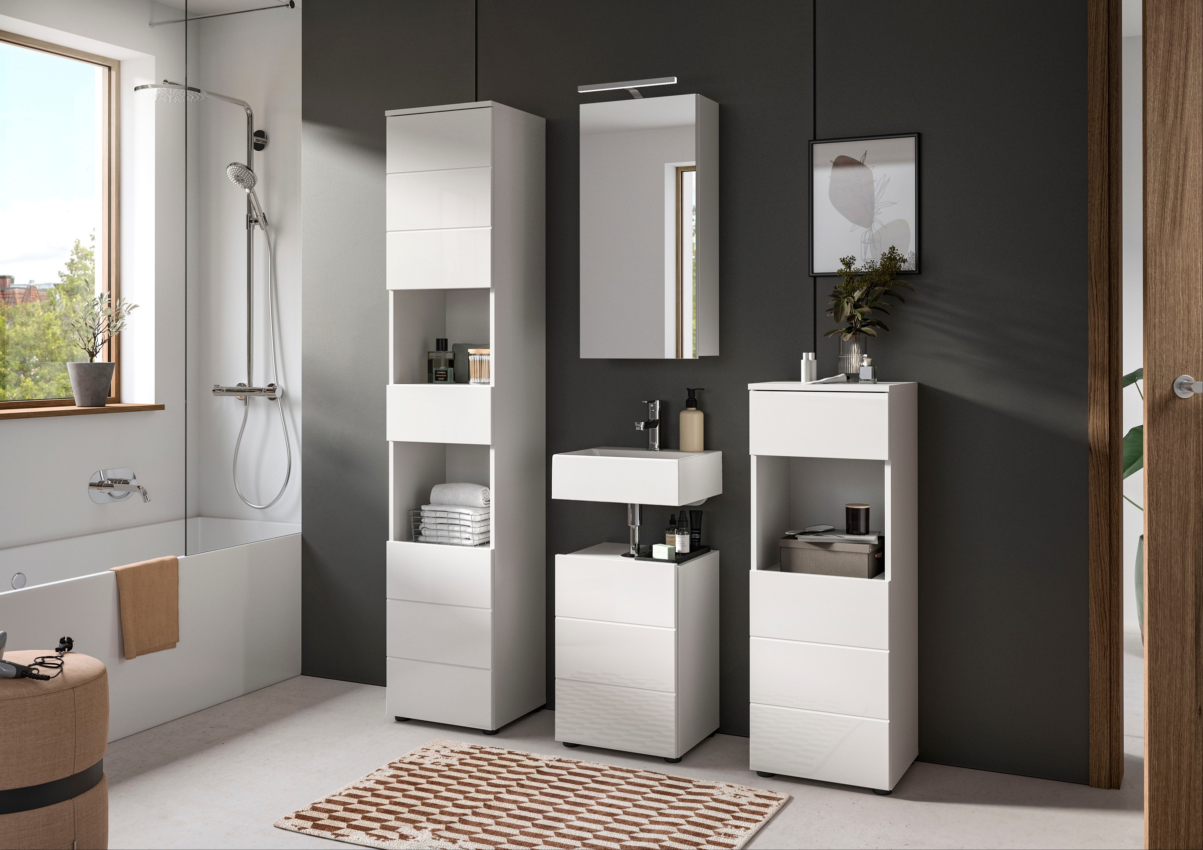 welltime Badmöbel-Set »Biel, Höhe 190 cm,Hochschrank,WBU, Spiegelschrank, Unterschrank, Lampe«, (5 St.), Bad Set, modern, Hoch-und Unterschrank, Spiegel, Aufsatzleuchte