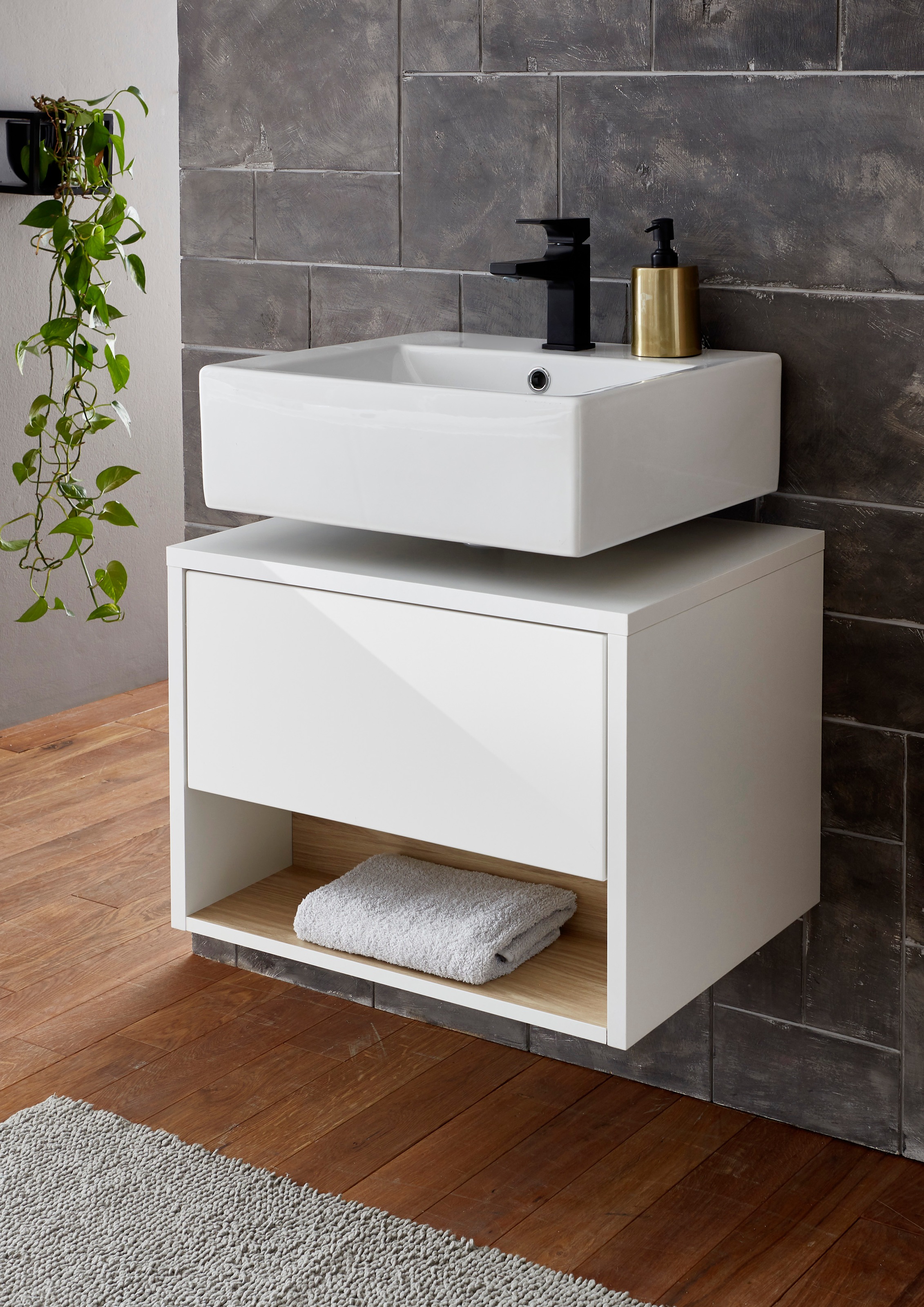 Places of Style Badmöbel-Set »Studio Line, Bad im modernen Design, 3-teiliges Badezimmer«, (3 St.), Schrank, Unterschrank und Spiegel, in zwei Farben verfügbar, Stauraum
