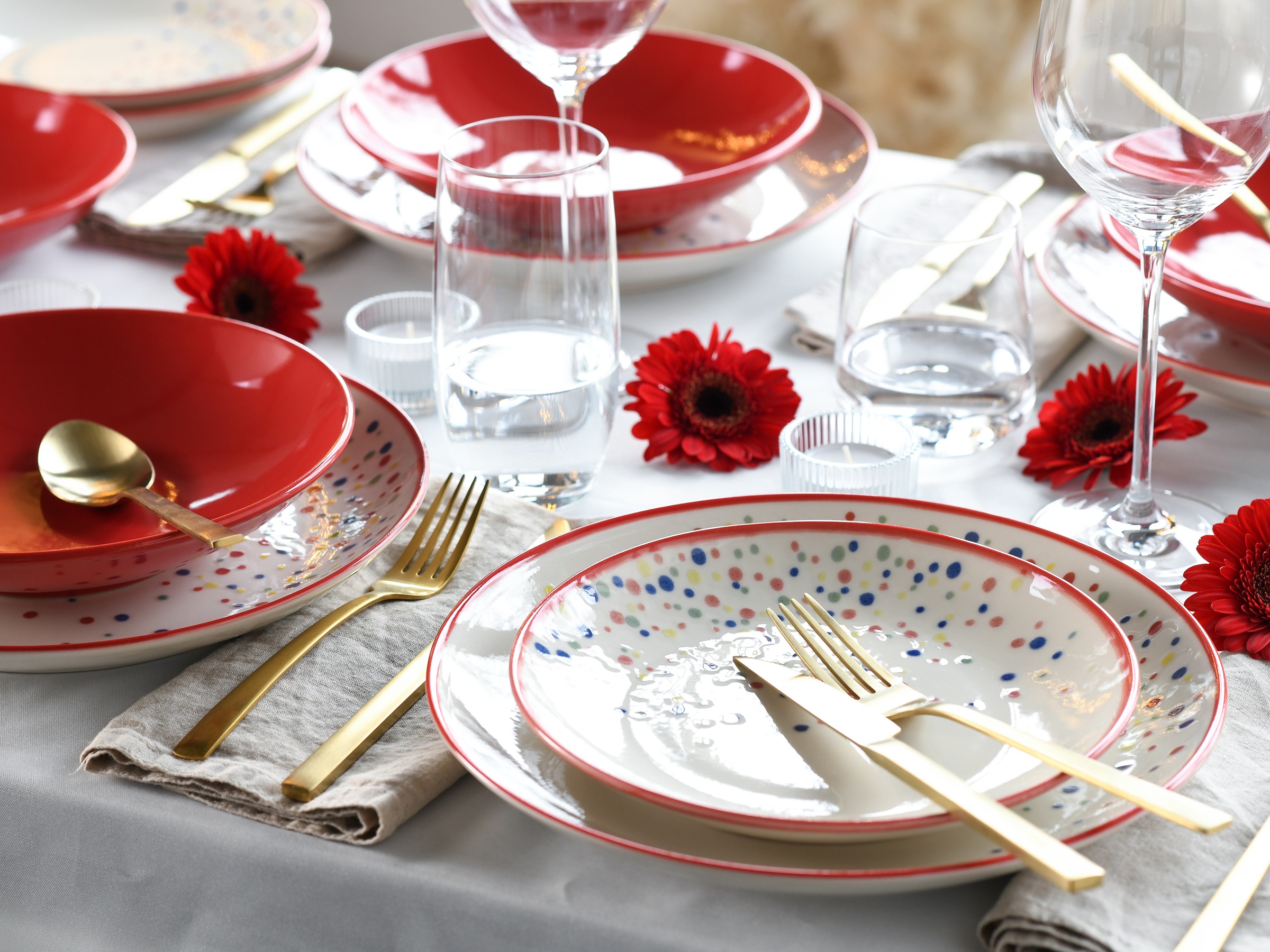 CreaTable Teller-Set »Joy, Tellerset 12-tlg.« Unregelmäßige bunte Punkte, G günstig online kaufen