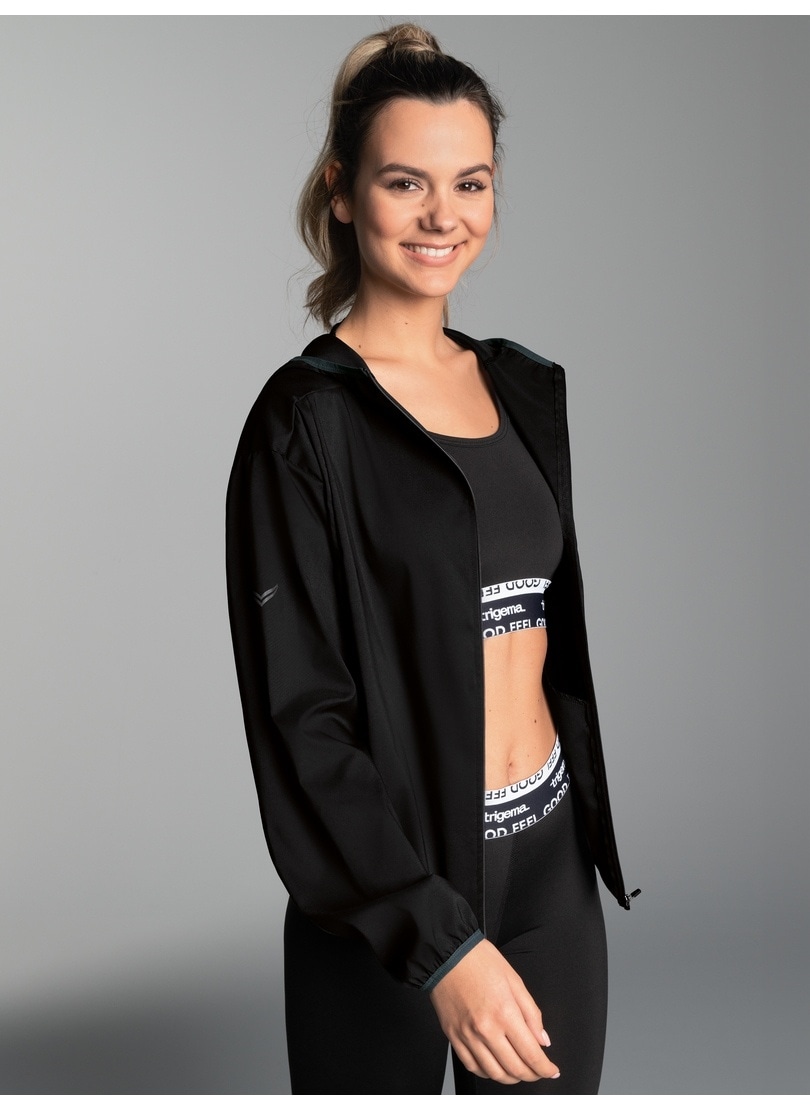 Trigema Sweatjacke »TRIGEMA Dünne Kapuzenjacke mit praktischen Taschen«
