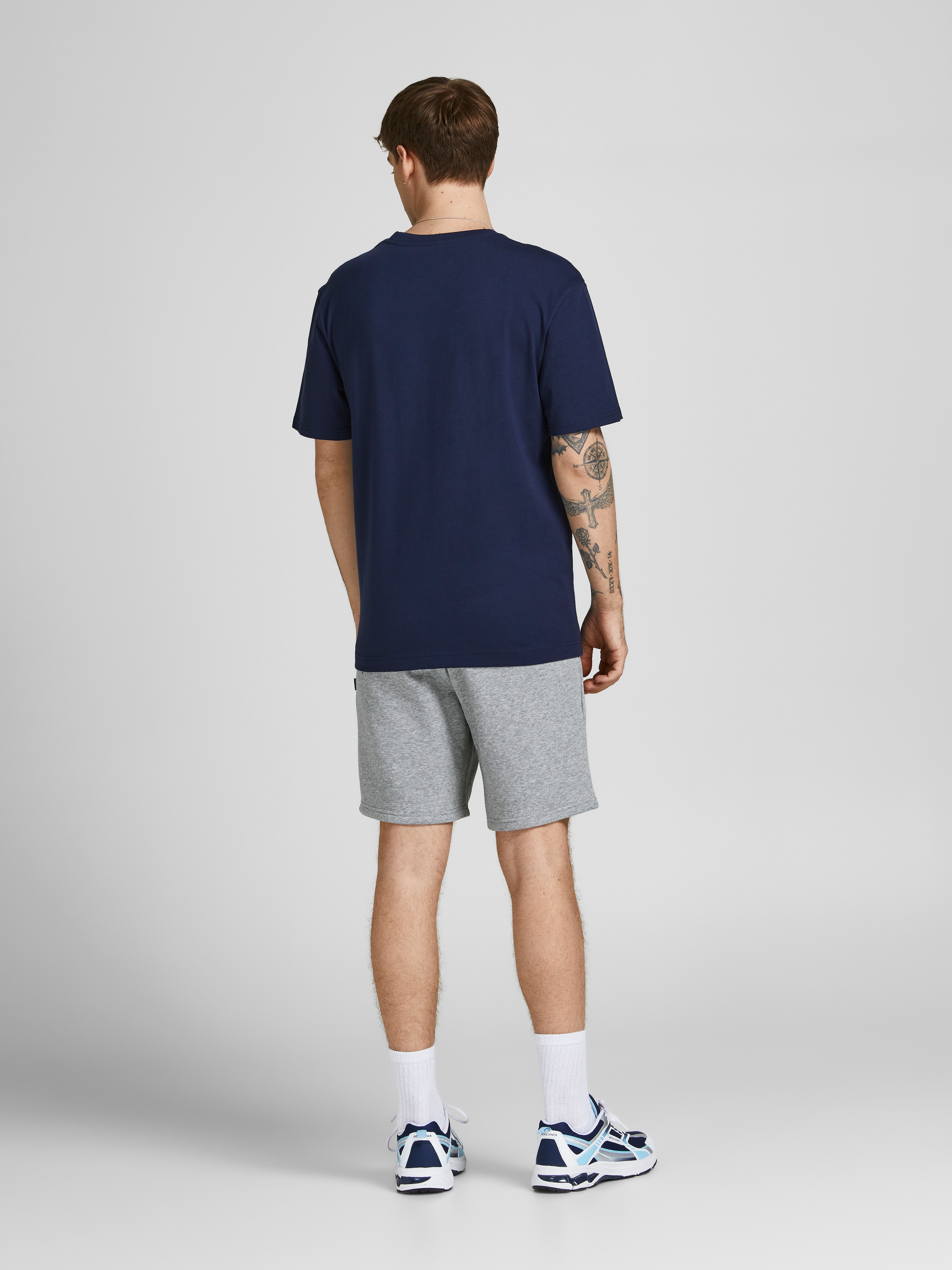 Jack & Jones Shorts »JPSTGORDON BRADLEY SWEAT SHORTS MID«, mit elastischem Bund