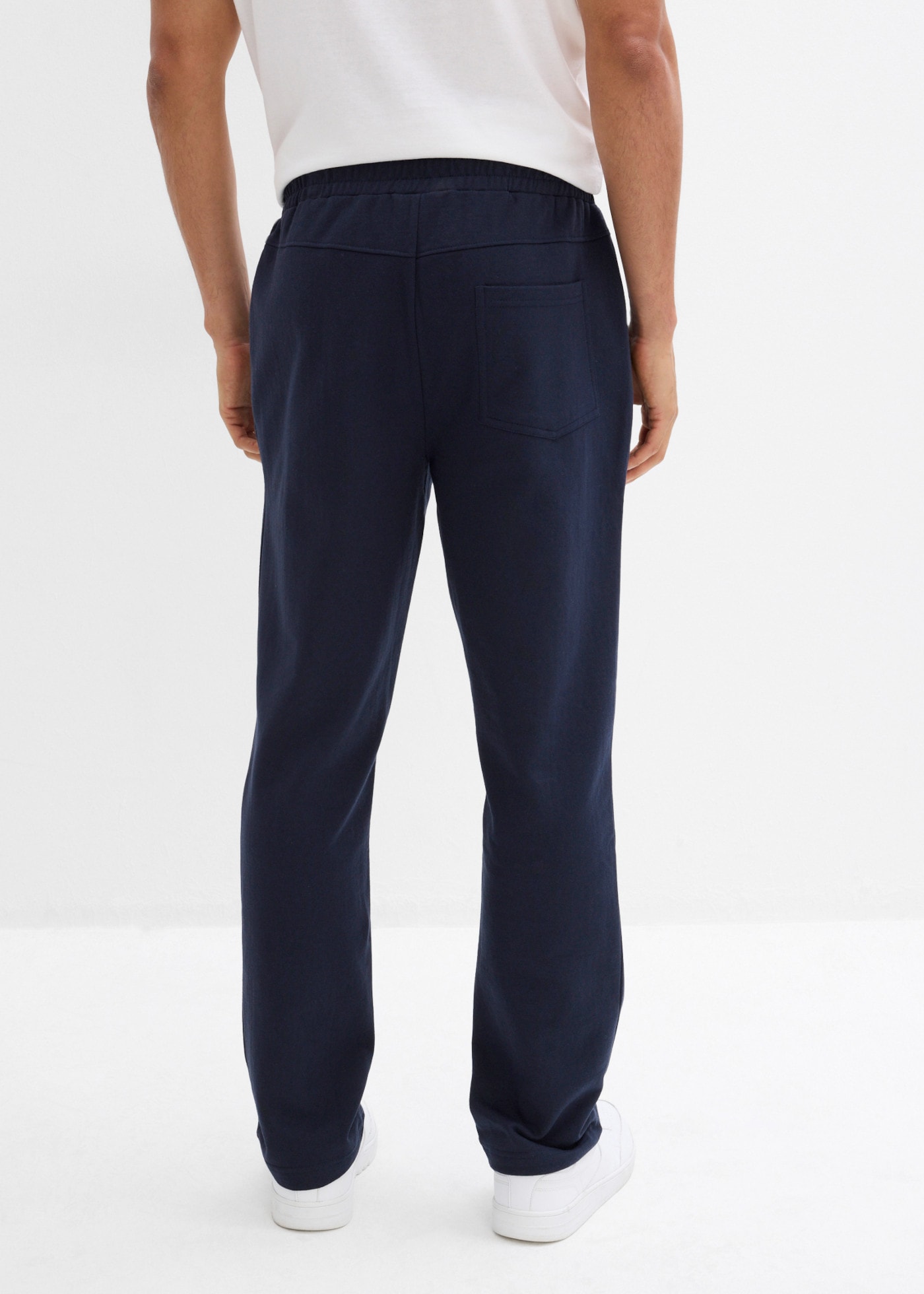 bonprix Jogginghose  mit Reißverschlusstaschen, aus Baumwolle und Polyester, Regular Fit