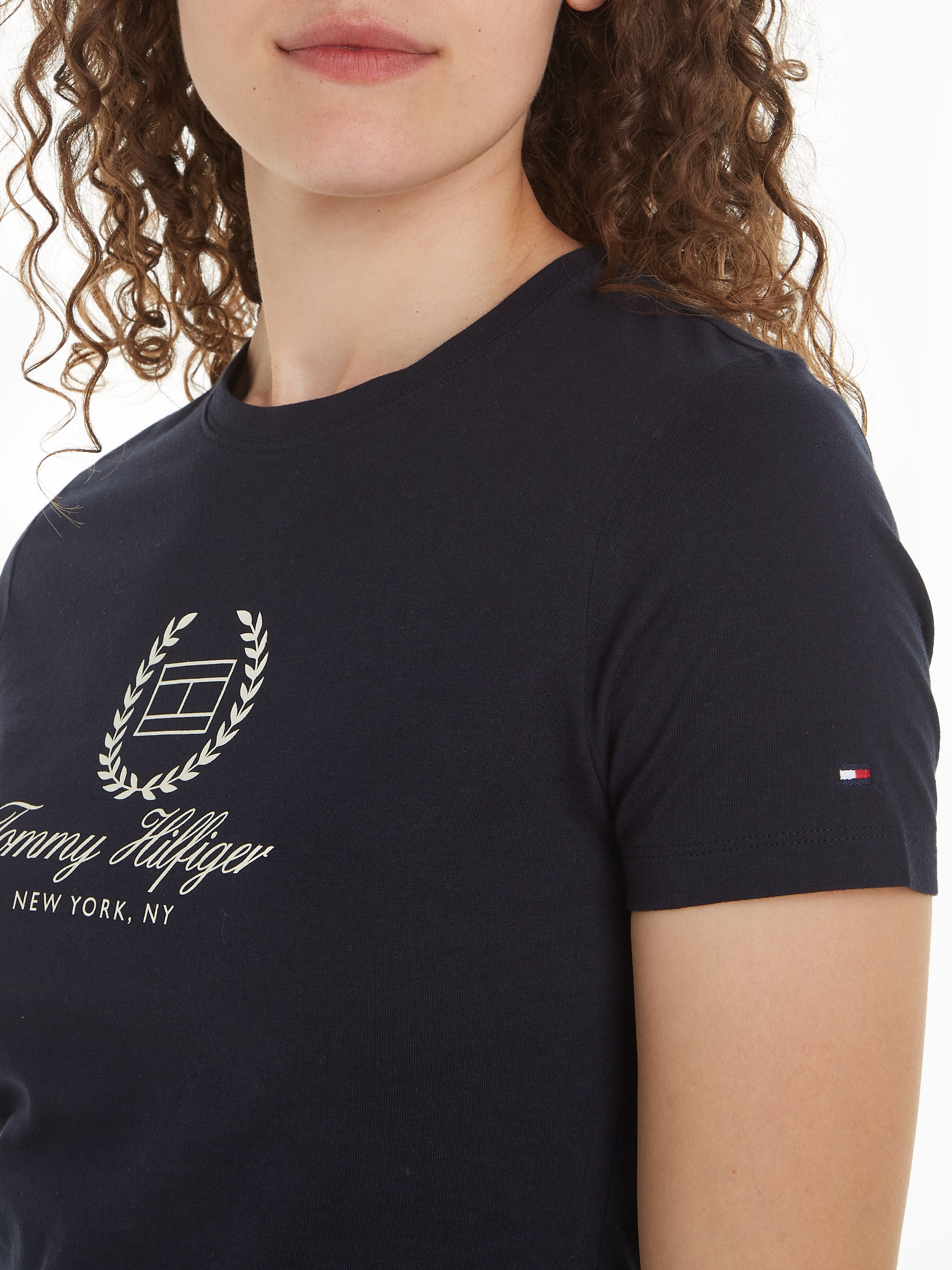 Tommy Hilfiger T-Shirt »SLIM FLAG SCRIPT TEE SS«, mit Logodruck auf der  Brust bestellen