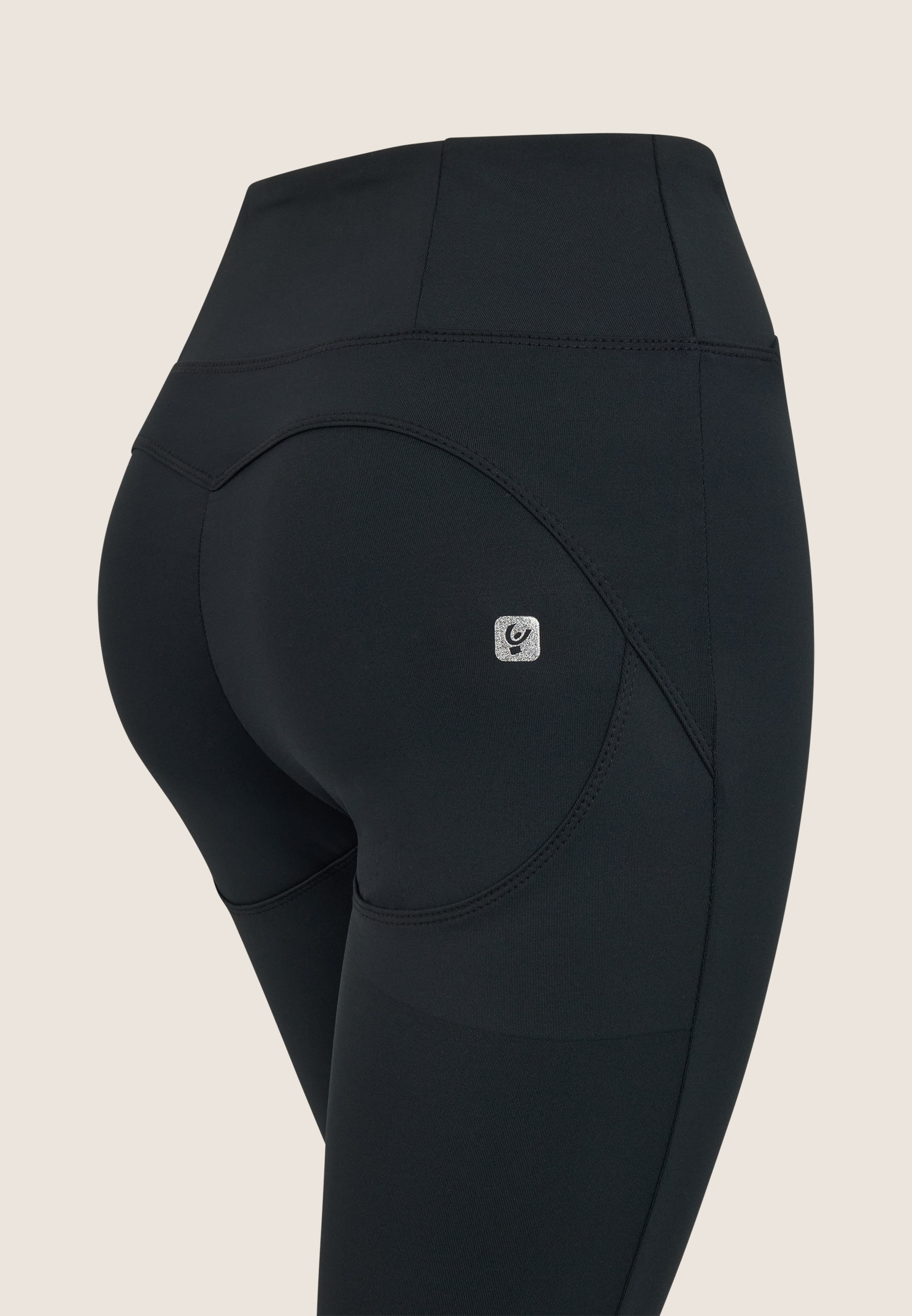 Freddy Leggings »WRUP SUPERSKINNY 7/8 HIGHWAIST CORE«  mit Lifting & Shaping Effekt -Exklusiv bei Otto