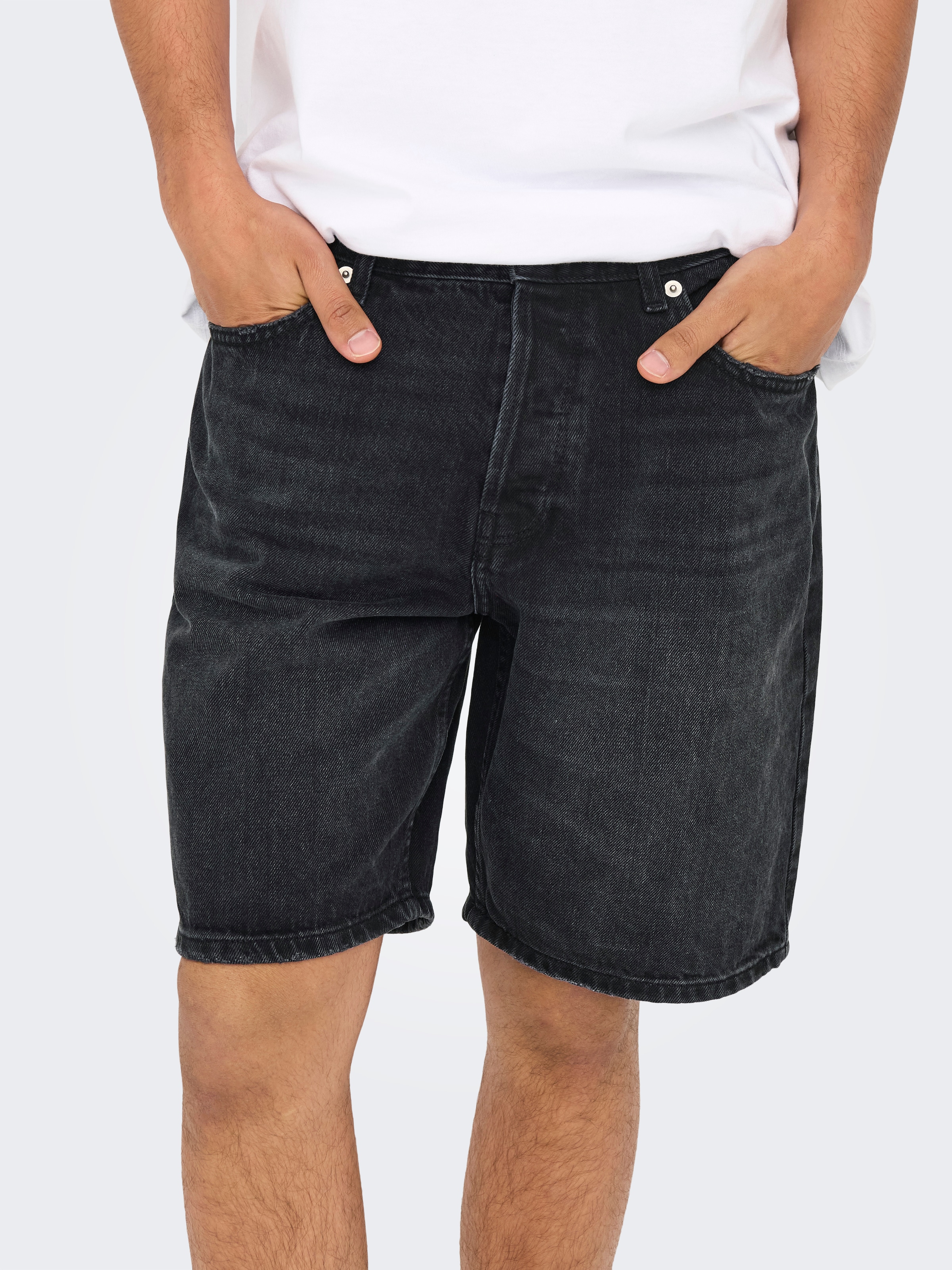 ONLY & SONS Shorts »ONSEDGE BLACK 2047 TAI DNM SHORTS«