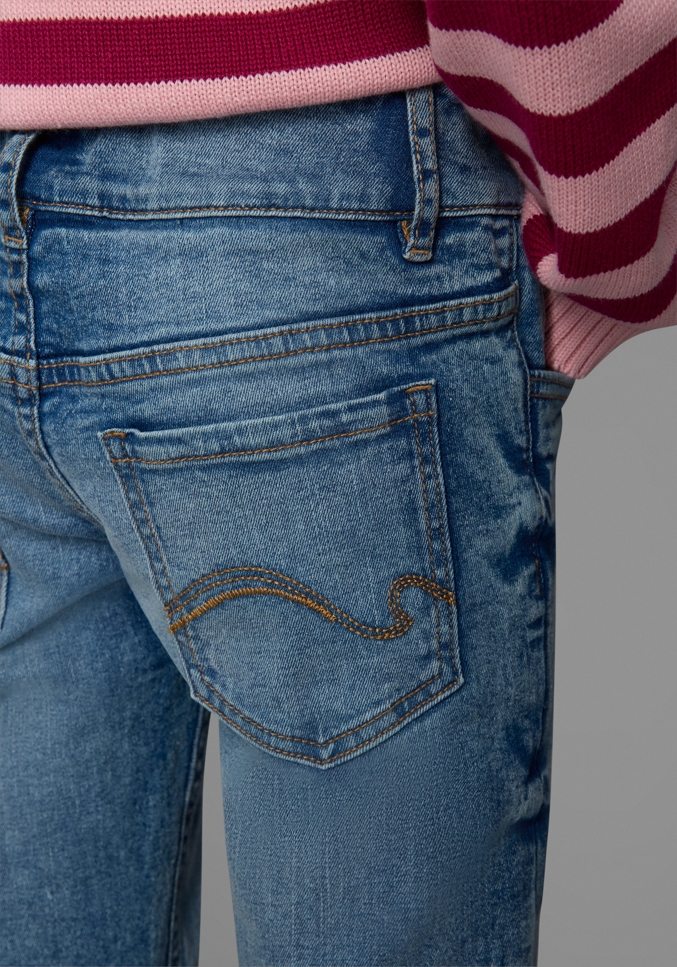 KangaROOS Bootcut-Jeans »Stretchjeans Boot Cut«, Modische Jeans, authentische Waschung