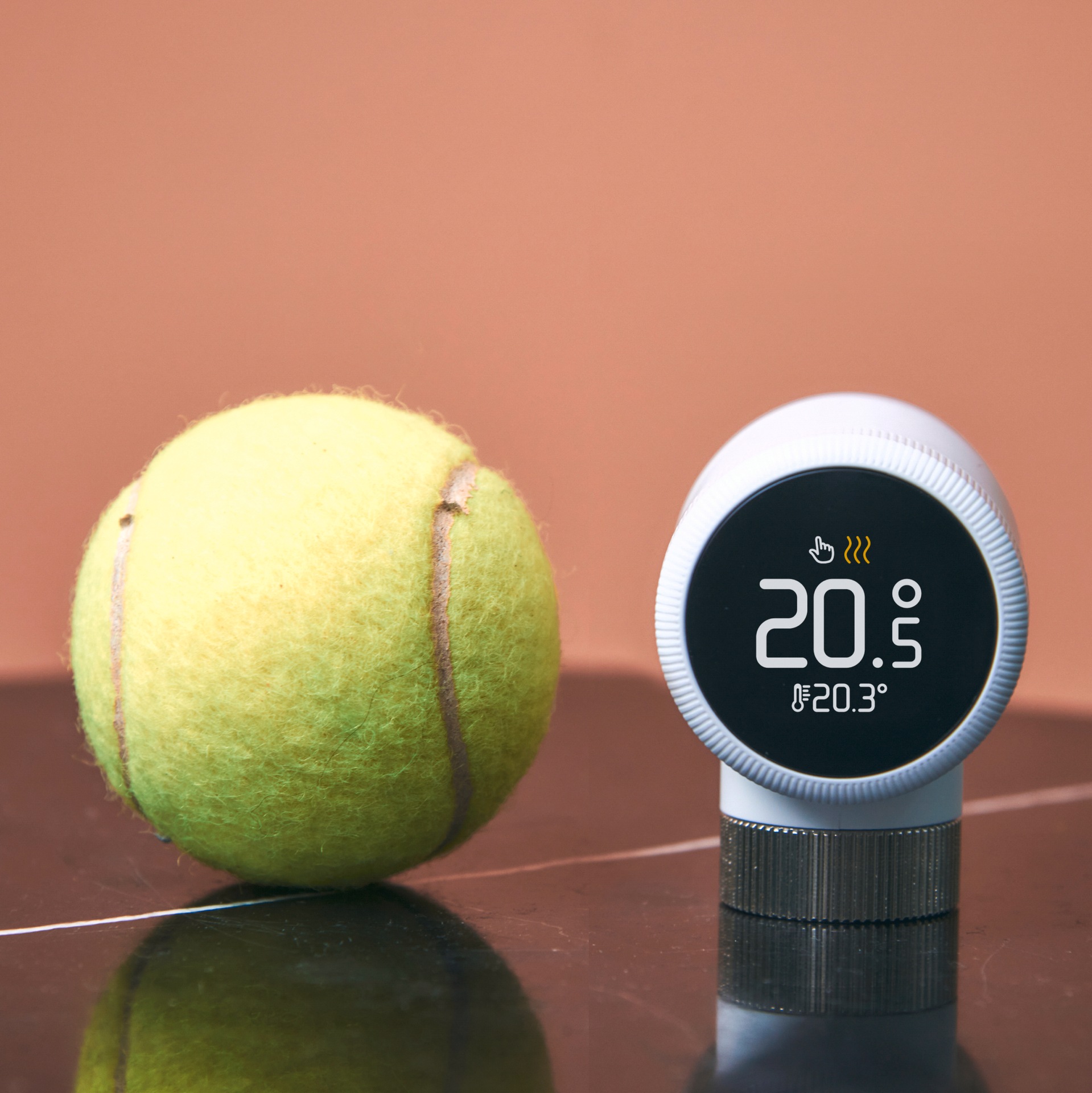 Tado Heizkörperthermostat »Bridge + 4x Smartes Heizkörperthermostat (Line X)«