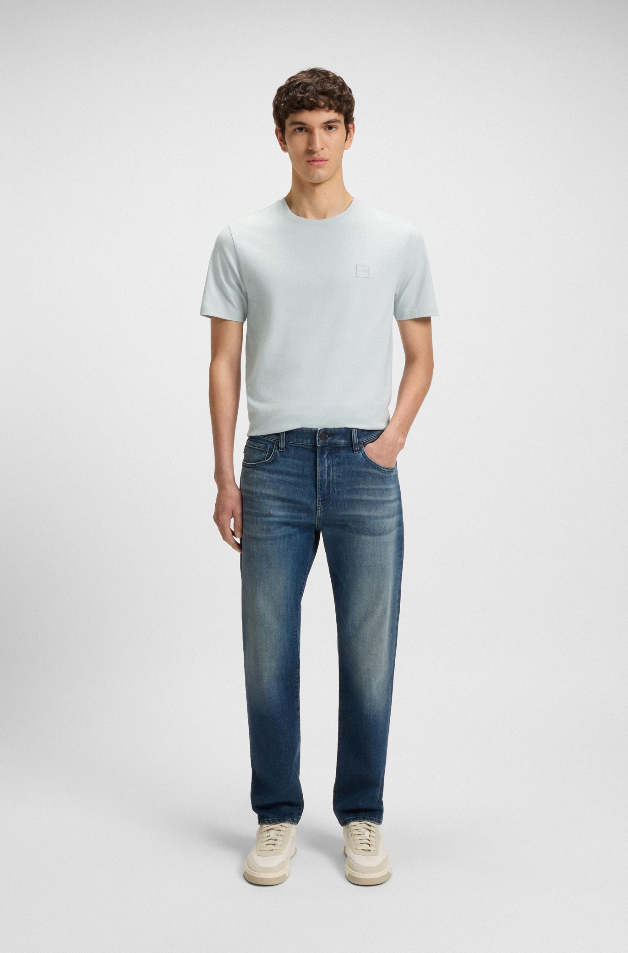 BOSS ORANGE T-Shirt »Tales« mit BOSS Stickerei auf der Brust