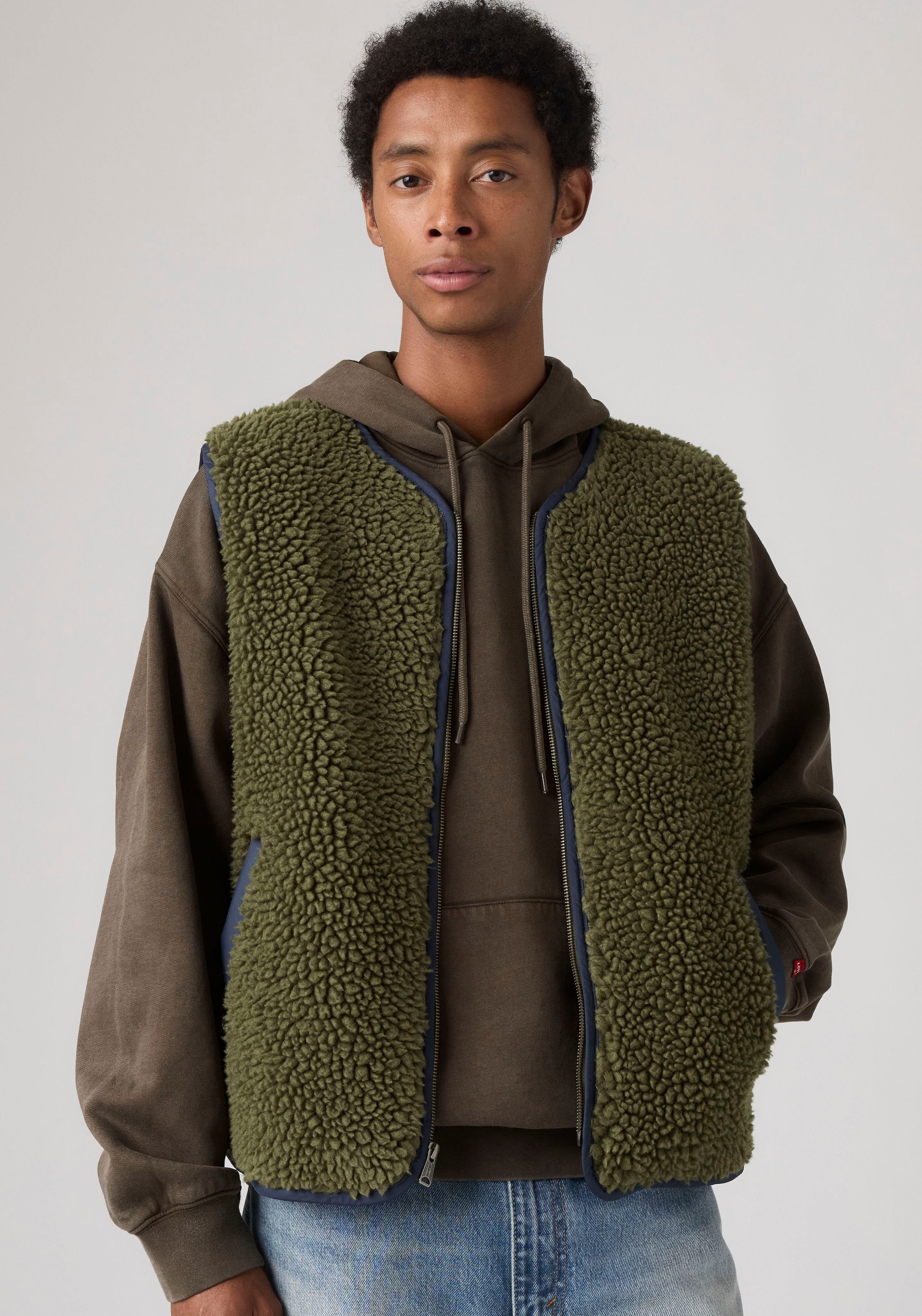 Levi's® Plüschweste »SEACLIFF SHERPA VEST« Bequeme Passform, praktischer Reißverschluss