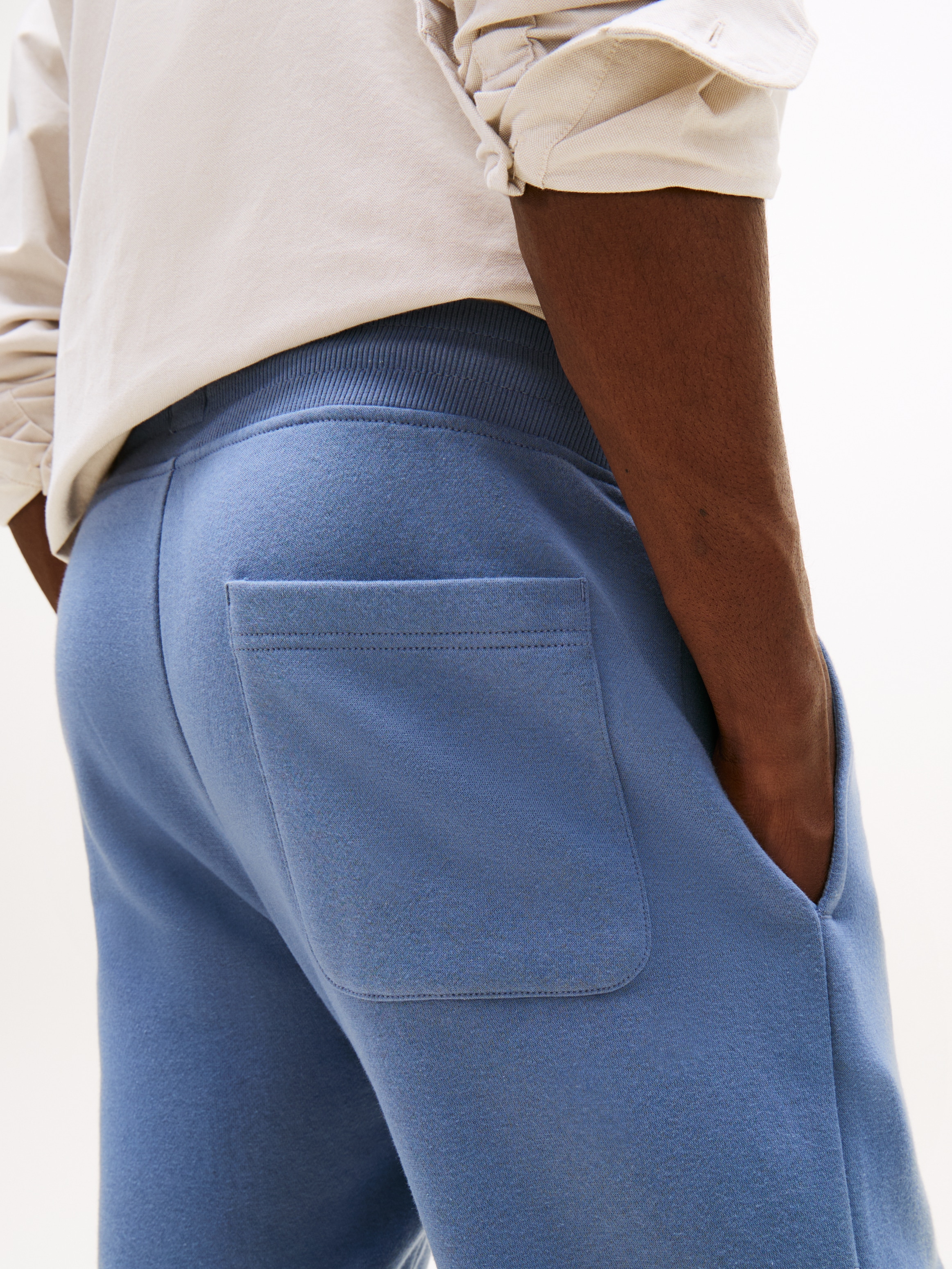 Tommy Jeans Sweathose »TJM SLIM S FLAG SWEATPANT«, Mit Kordelzug