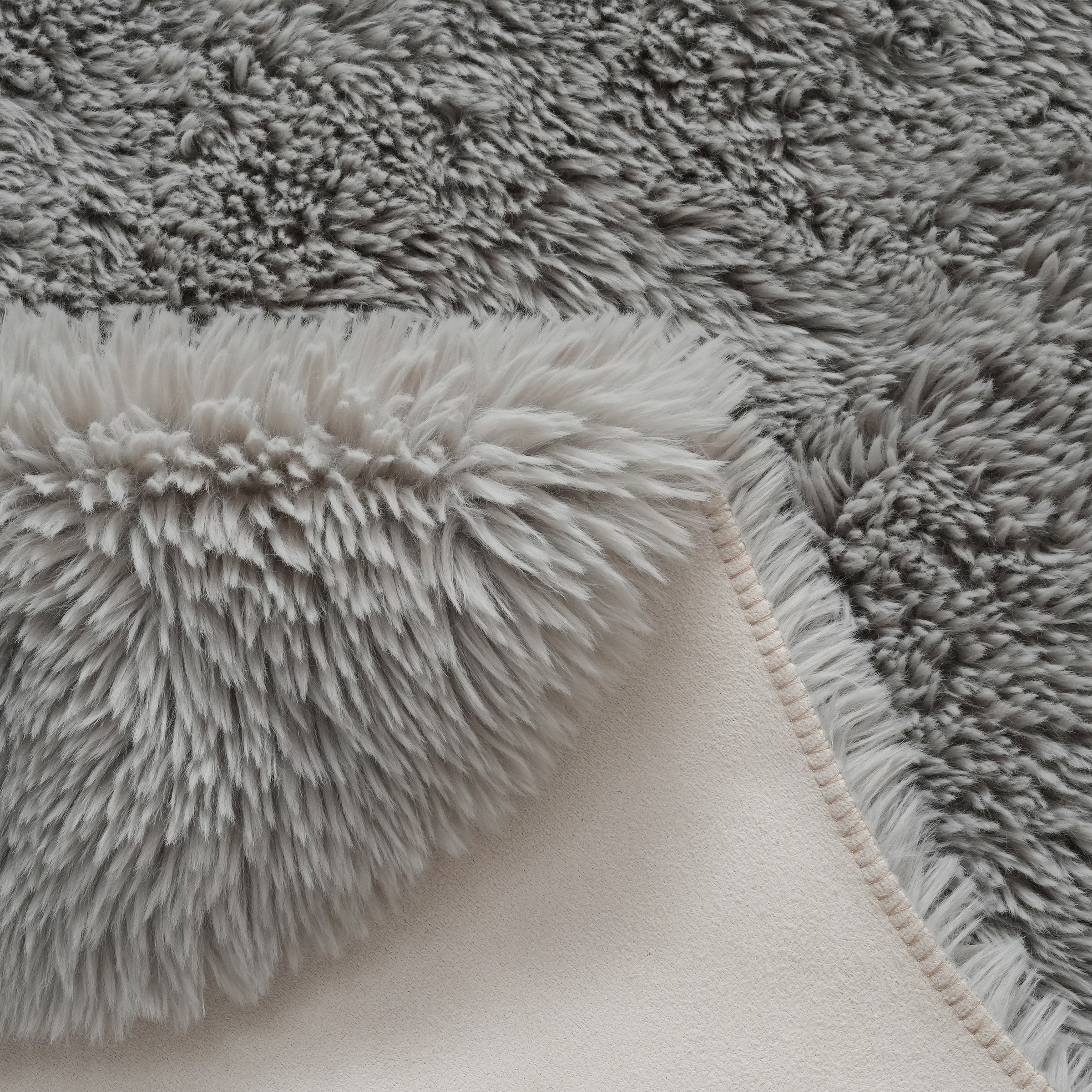 OTTO home Hochflor-Teppich »Mollin, Fellform, leichter Glanz« rechteckig 30 mm Höhe Kunstfell, Fellimitat, waschbar, flauschig, weich, Wohnzimmer