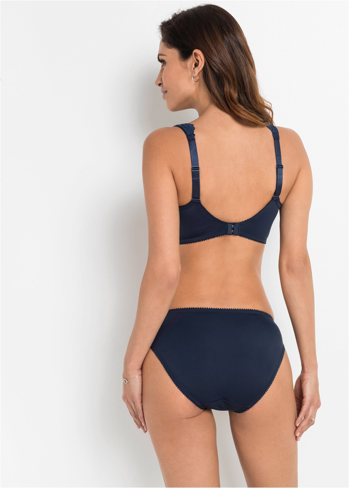 bonprix Minimizer-BH »Minimizer-BH mit gepolsterten Trägern (2er Pack)« Packung, 2 tlg. mit Bügel und dezenter Spitze