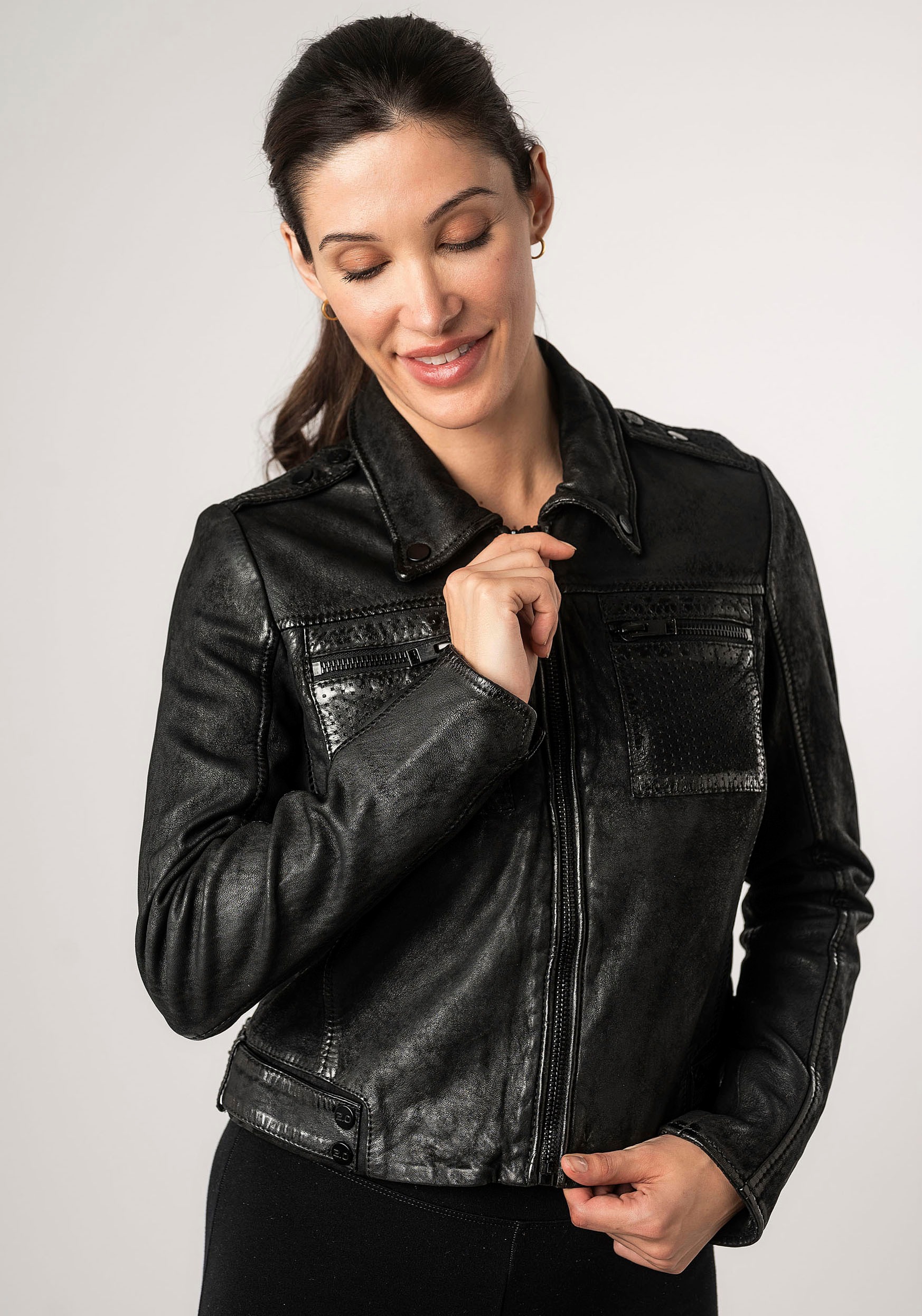 Mauritius Lederjacke »2Wmarin STR«, mit Kapuze, mit Schulterklappen, mit Brusttaschen, mit Nieten