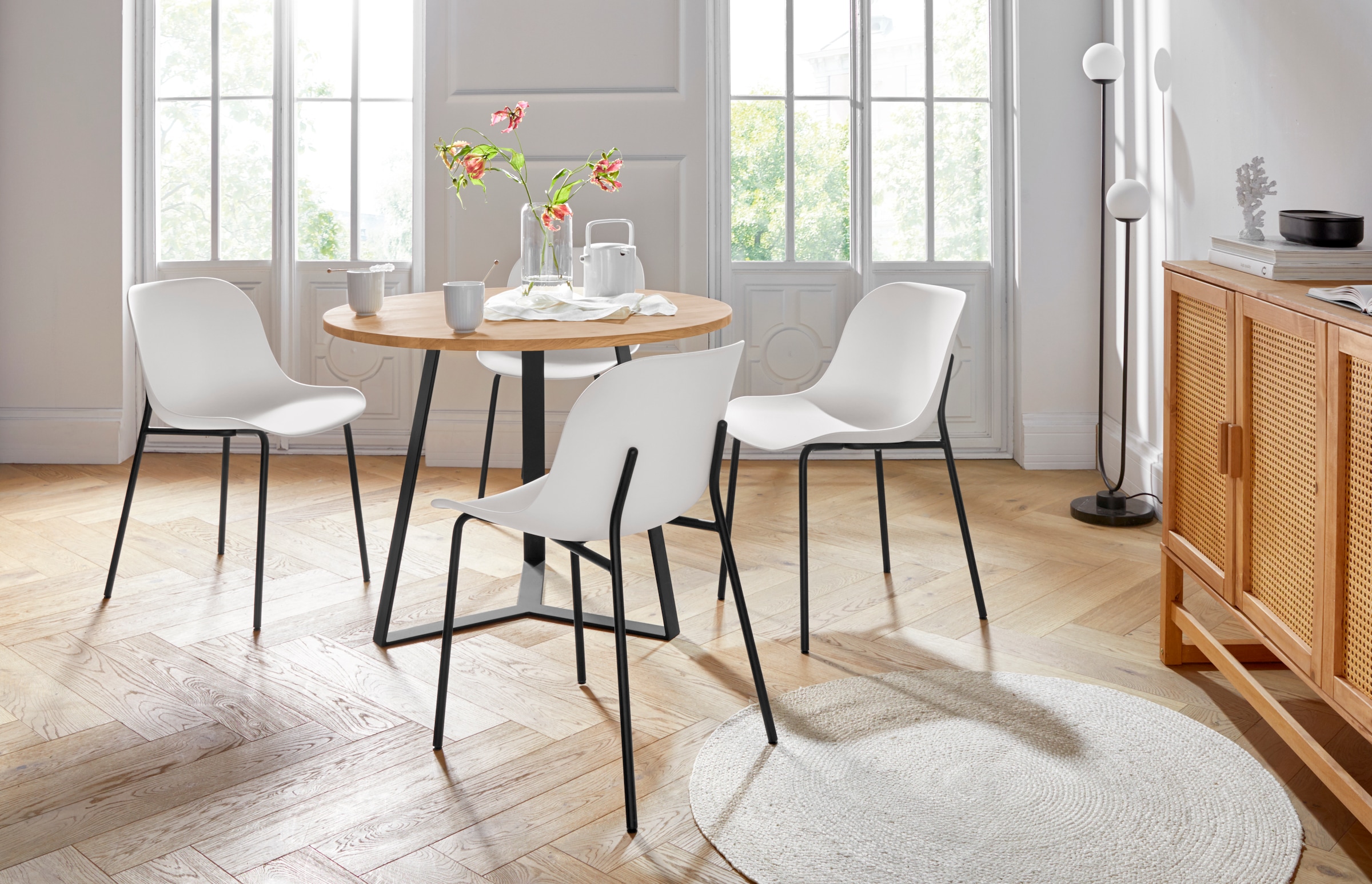 andas Esstisch »Taran« Gesamtmaße D/H: 100/75cm, aus Massivholz günstig online kaufen