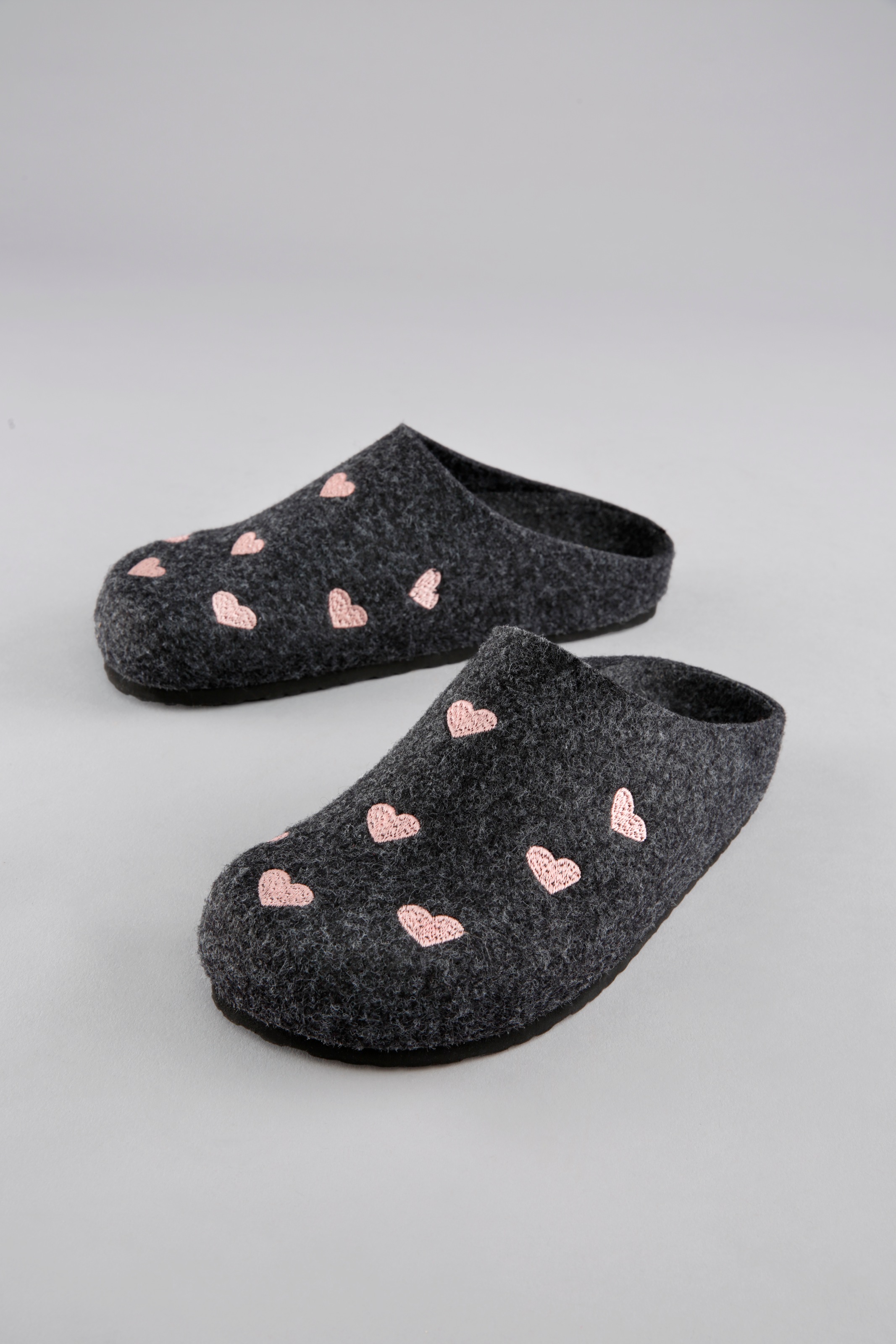 BIO Life Clog, Hausschuh, Homeslipper mit Herzchen-Stickerei - NEUE KOLLEKTION