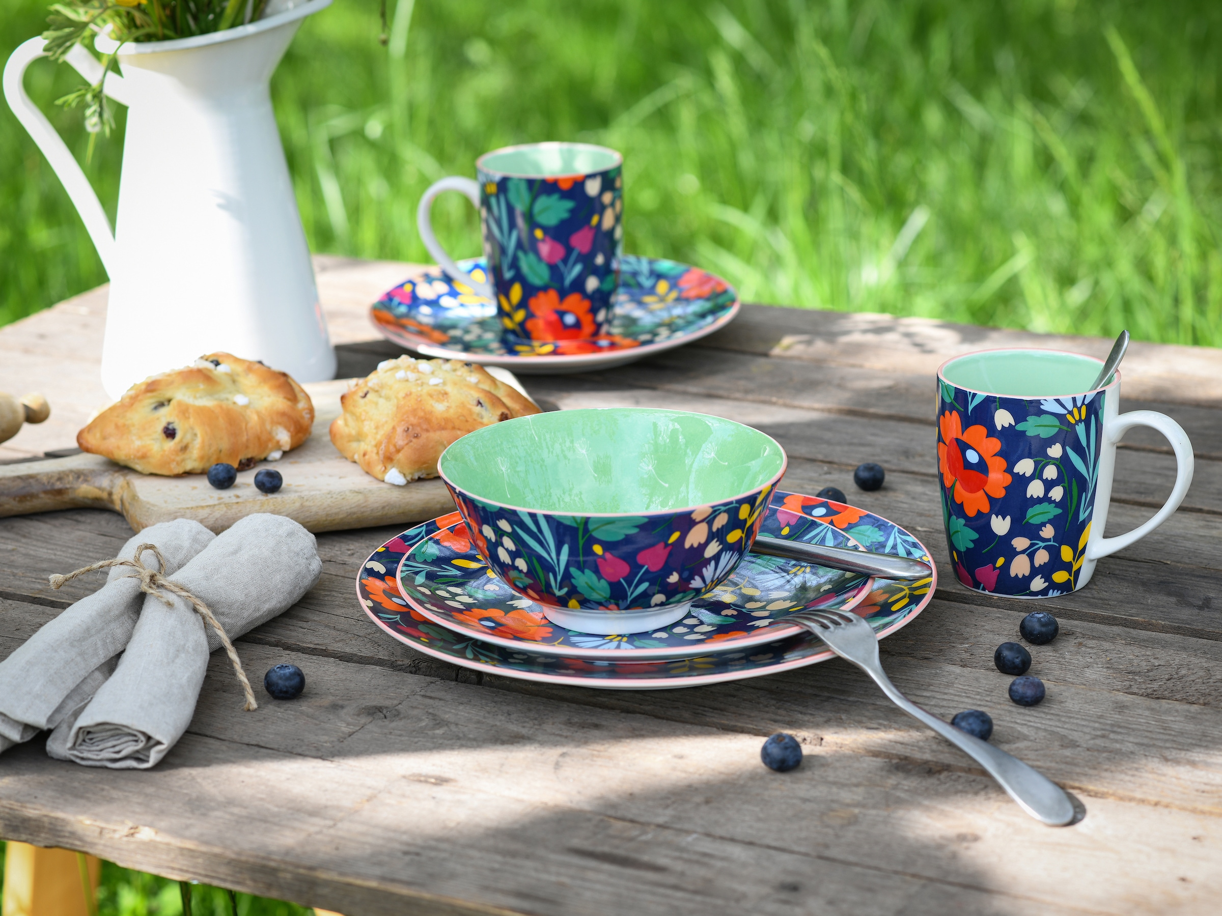 CreaTable Kombiservice »Folklore Blau, Kombi-Service 16 tlg«, (Set, 16 tlg.), Blumenmotive