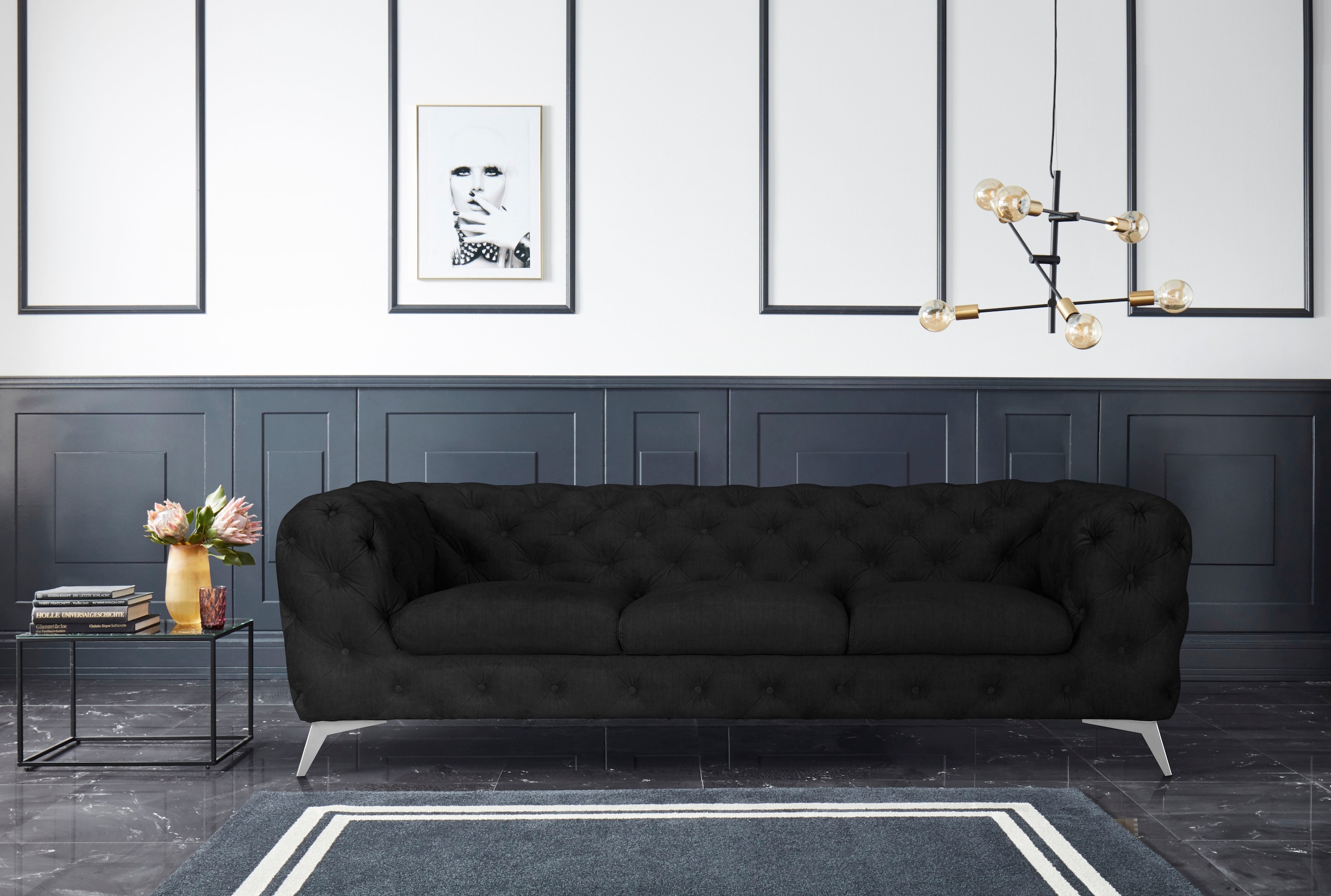 Leonique Chesterfield-Sofa »Glynis«, aufwändige Knopfheftung, moderne Chesterfield Optik, Fußfarbe wählbar