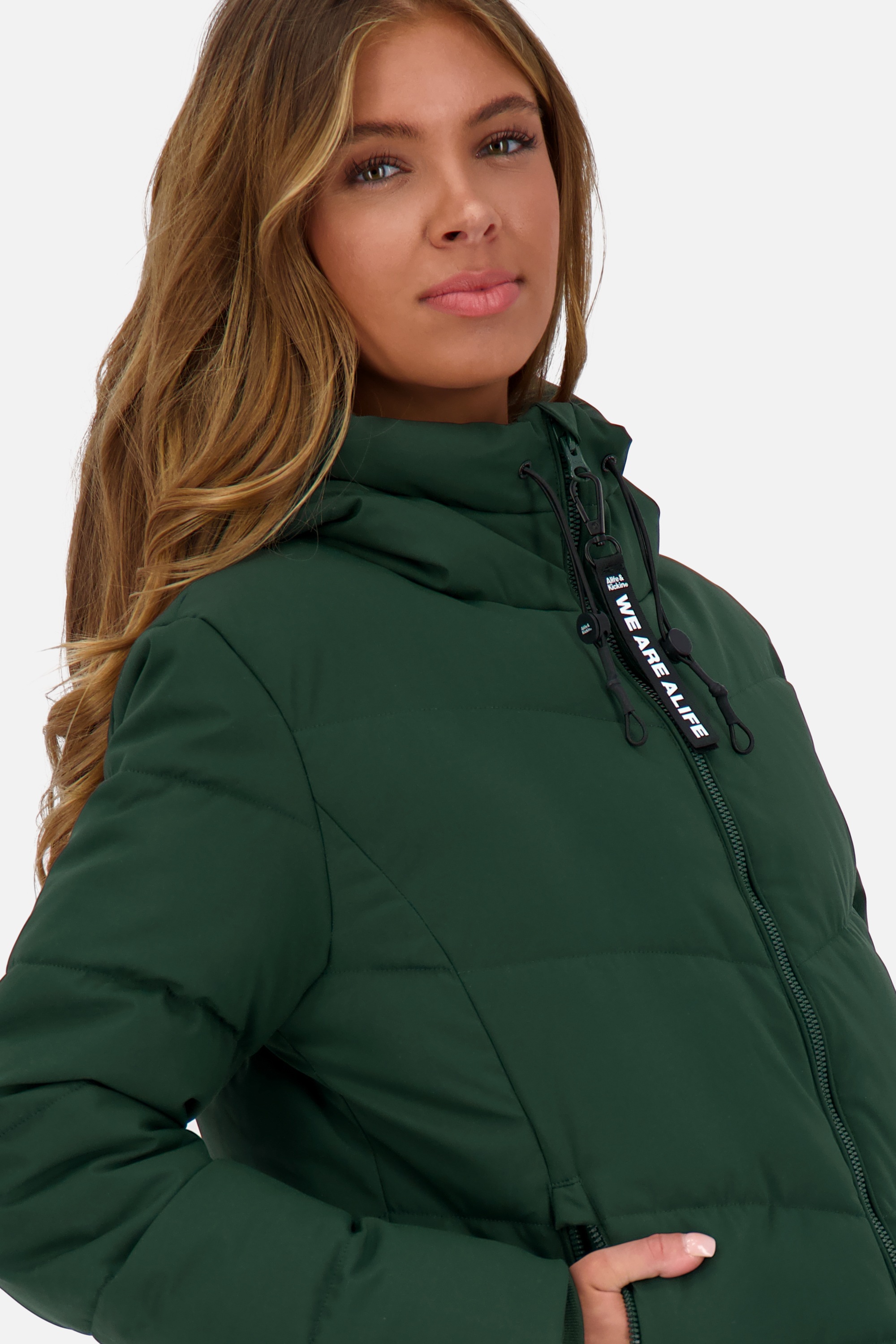 Alife & Kickin Winterjacke »Damen MicaelaAK A«, Kurze warme Jacke mit gefütterten Reißverschlusstaschen und Kapuze
