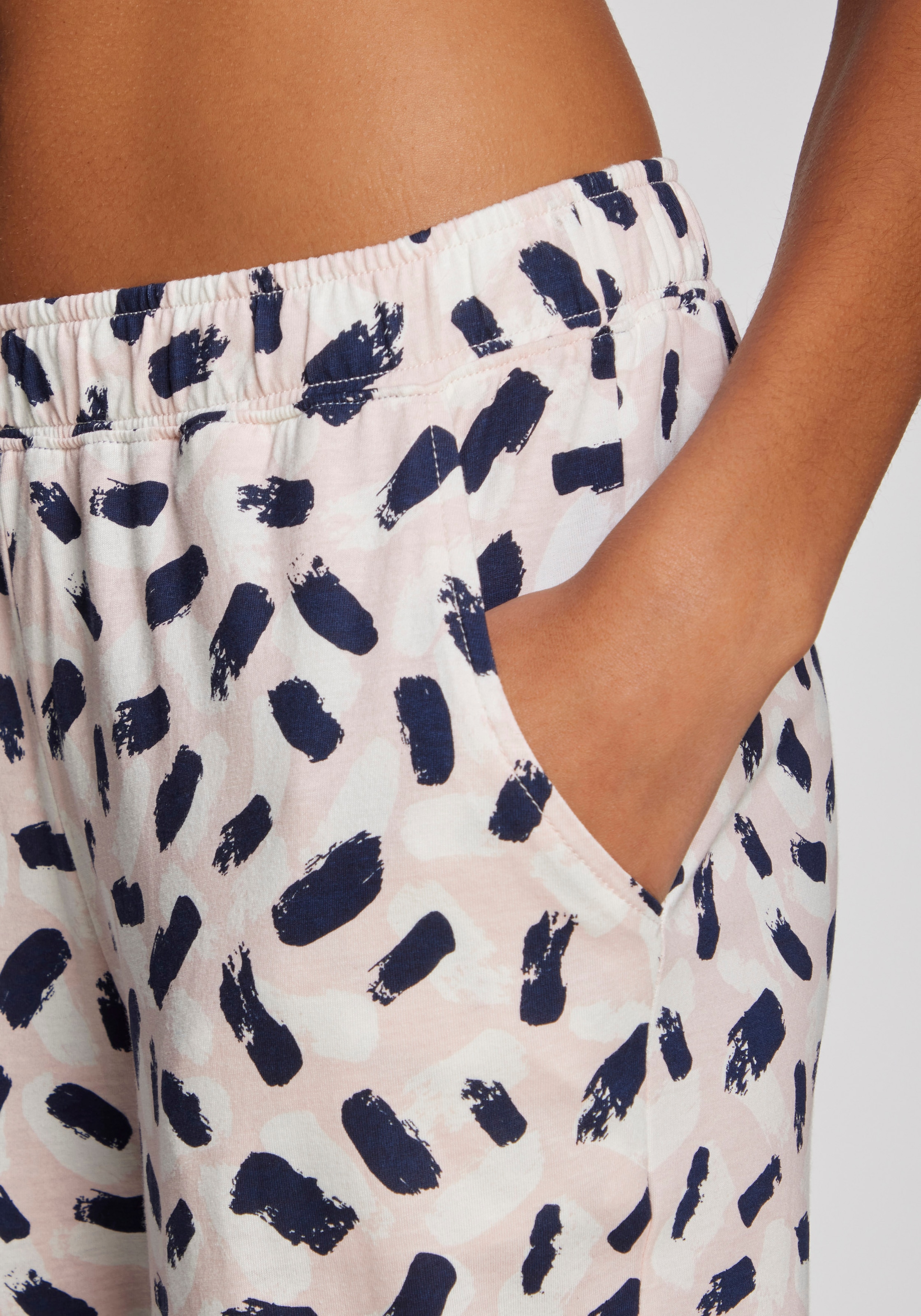 s.Oliver Pyjamahose  mit schönem Alloverdruck