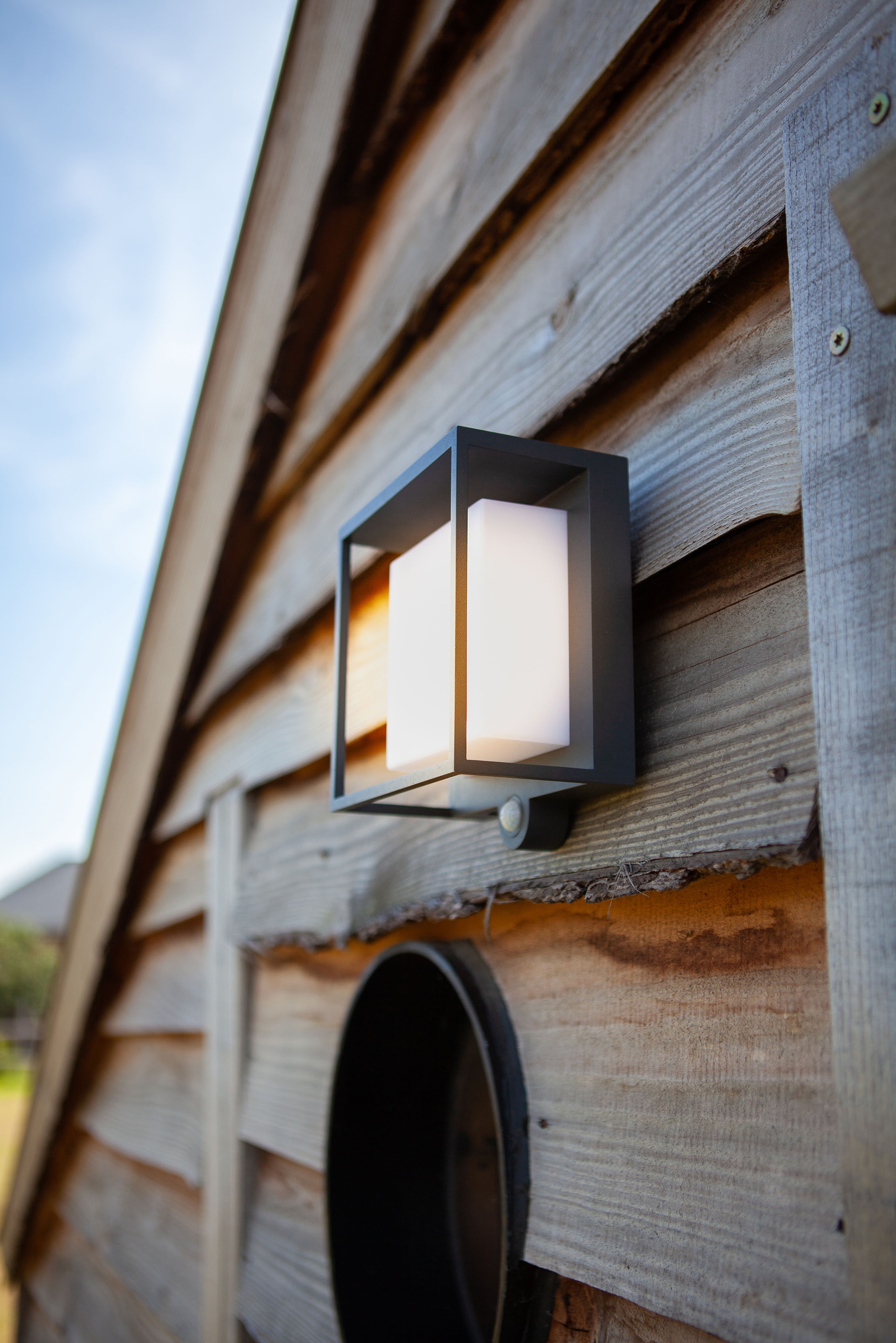 LUTEC LED Solarleuchte »CURTIS«, Leuchtmittel LED-Modul | LED fest integriert, Solarleuchte, Bewegungsmelder